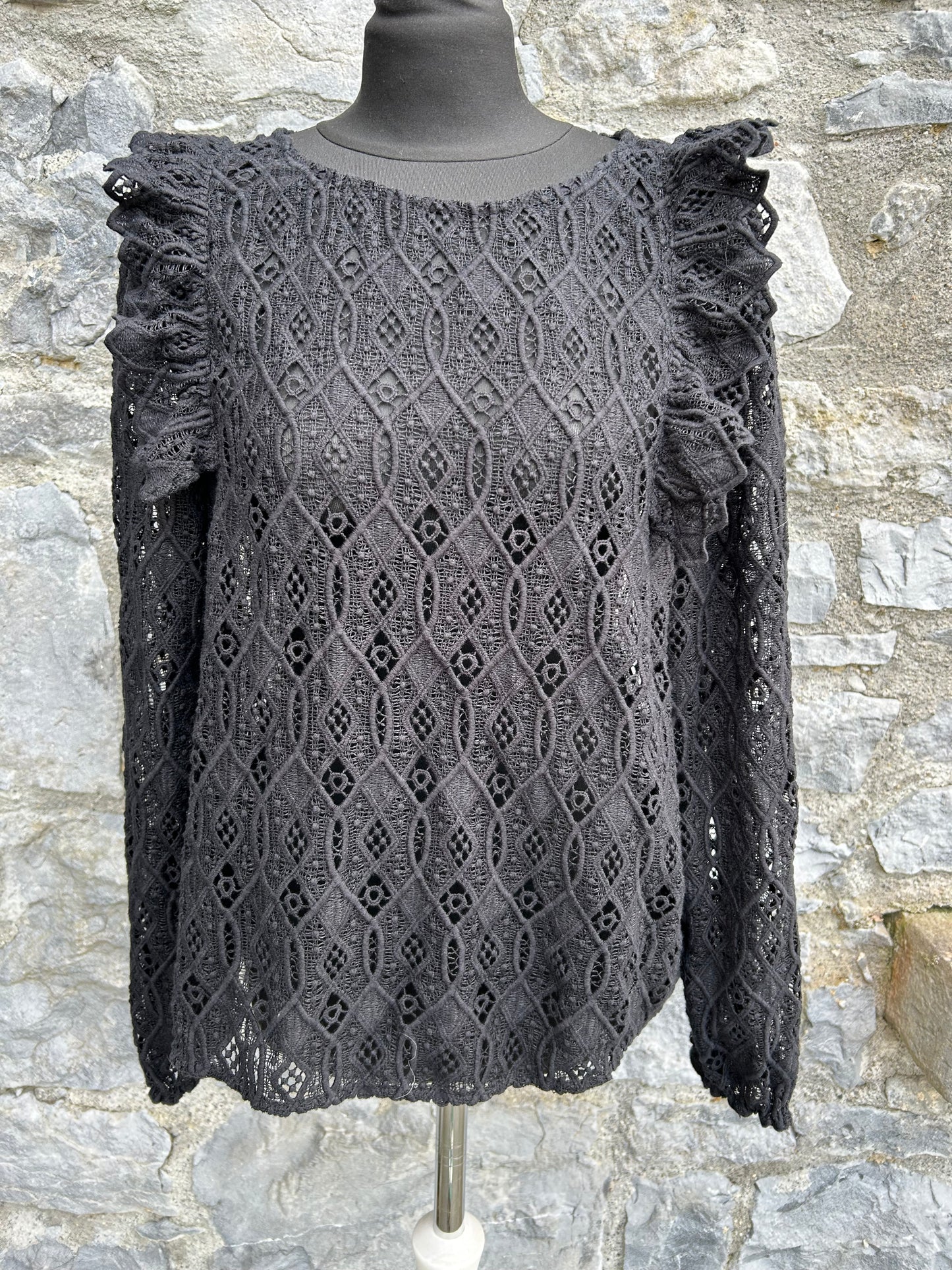 Black lace top uk 12