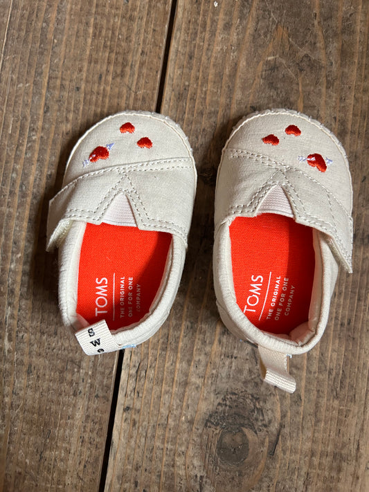 Beige baby Slippers  uk 2 (eu 18.5)