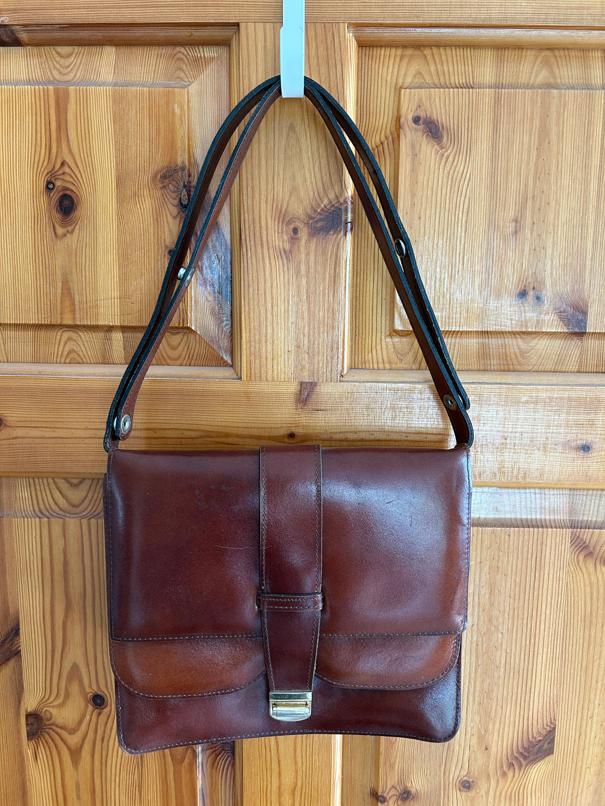 Brown leather shoulder bag