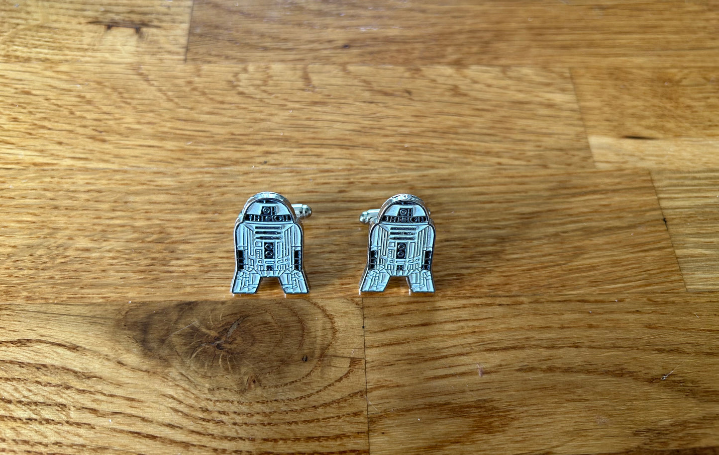 Black R2D2 cufflinks