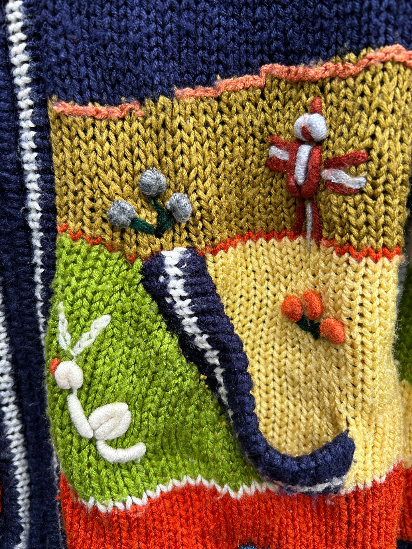 Navy&beige animals Peruvian cardigan  4-5y (104-110cm)