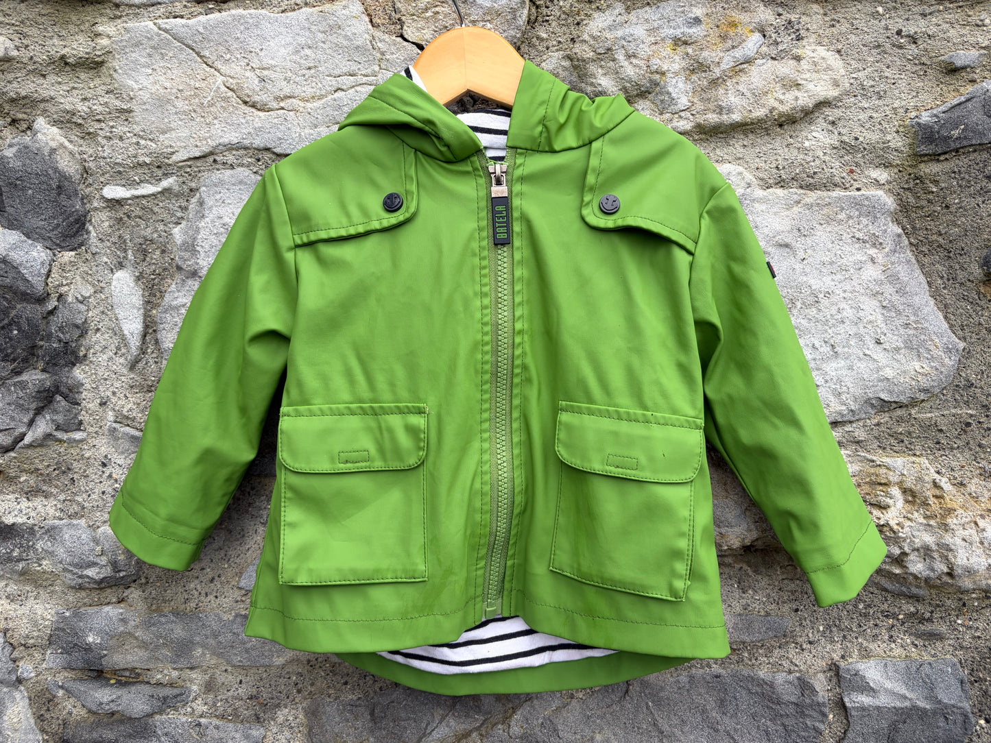 Green raincoat  9-12m (74-80cm)