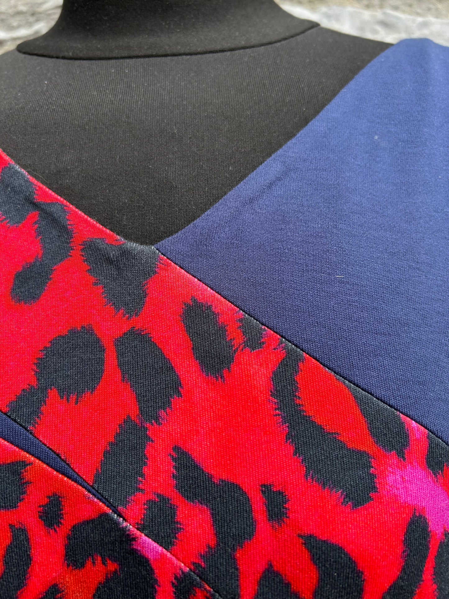 Escada Red Leopard Print Jersey Radiant Seam Dress uk 14