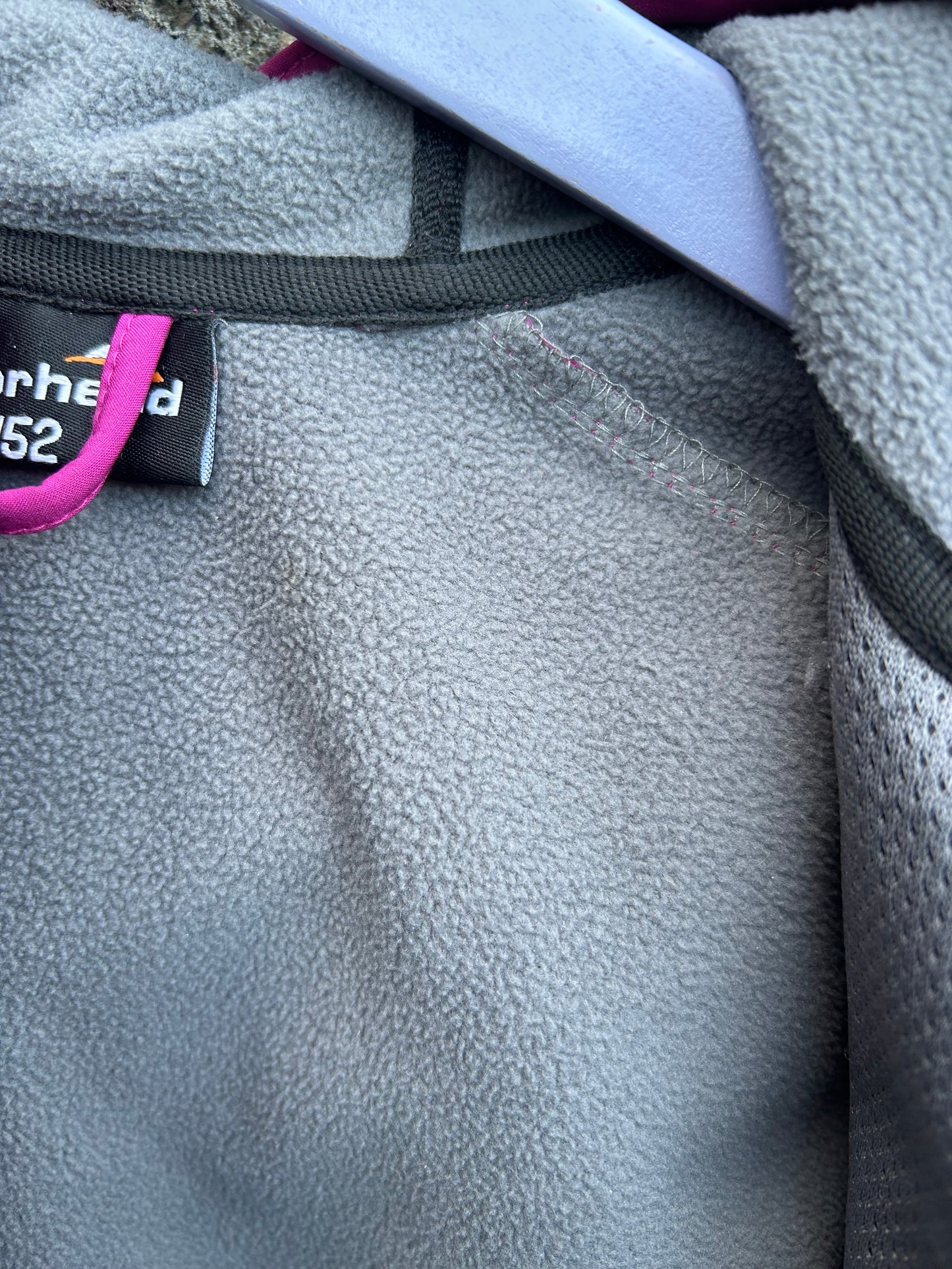 Magenta softshell jacket 12y (152cm)