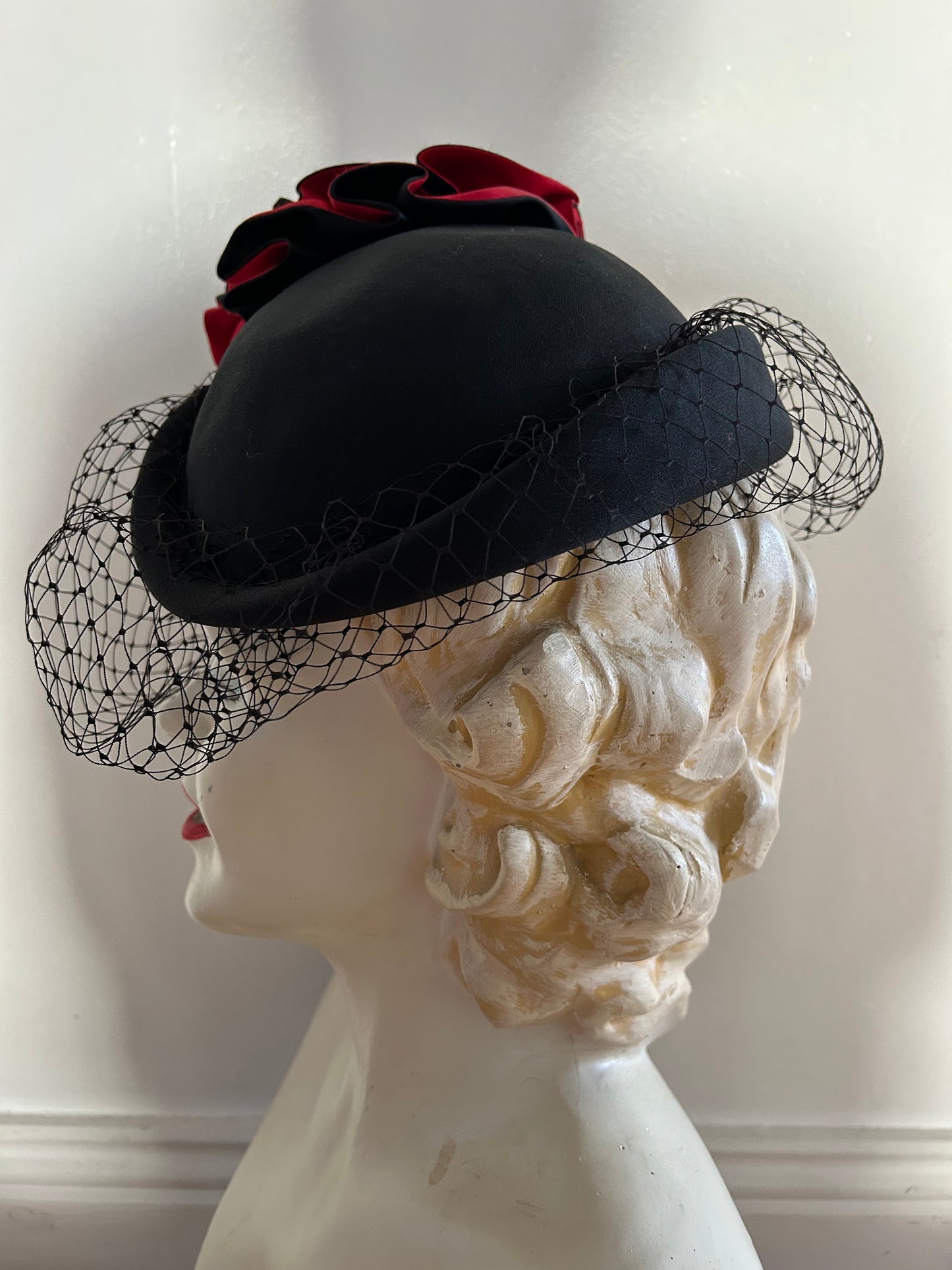 Black hat with fish net