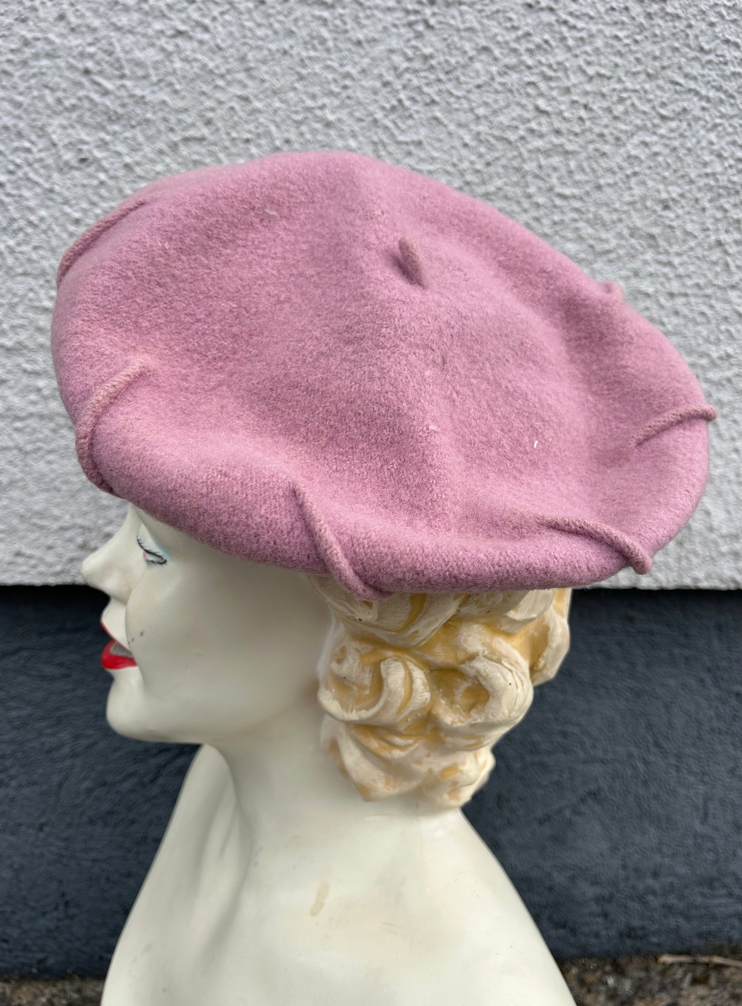 Pink béret hat