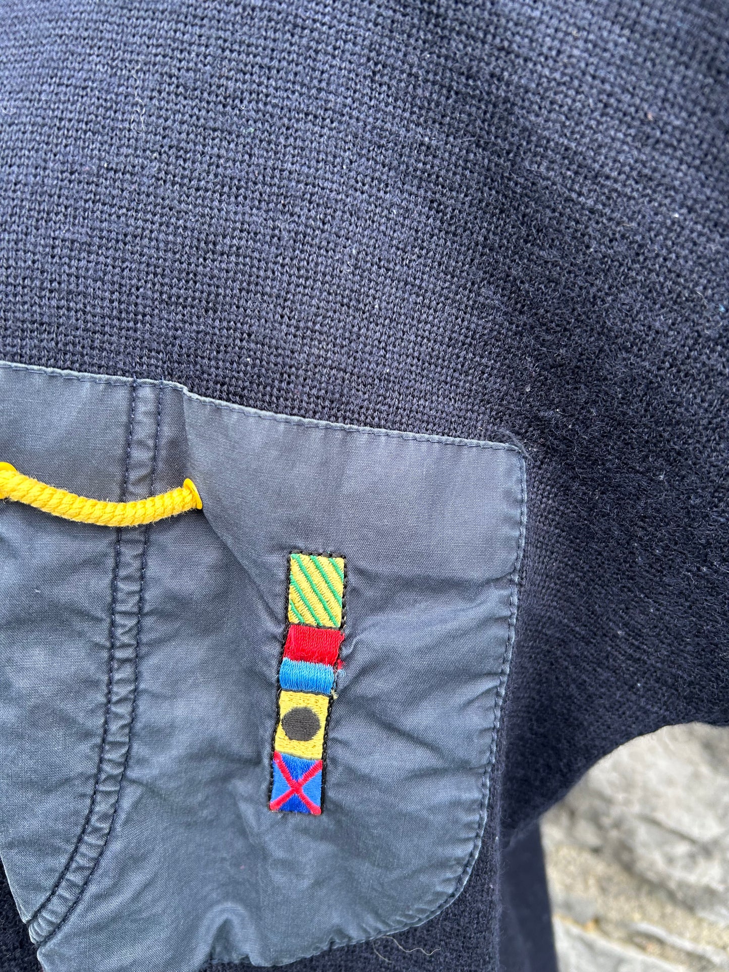 90s navy jumper Small