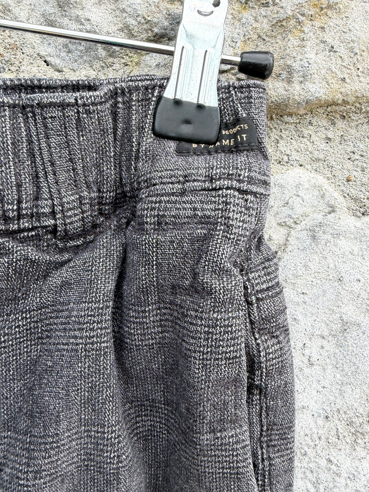 Grey relaxed pants 9y (134cm)