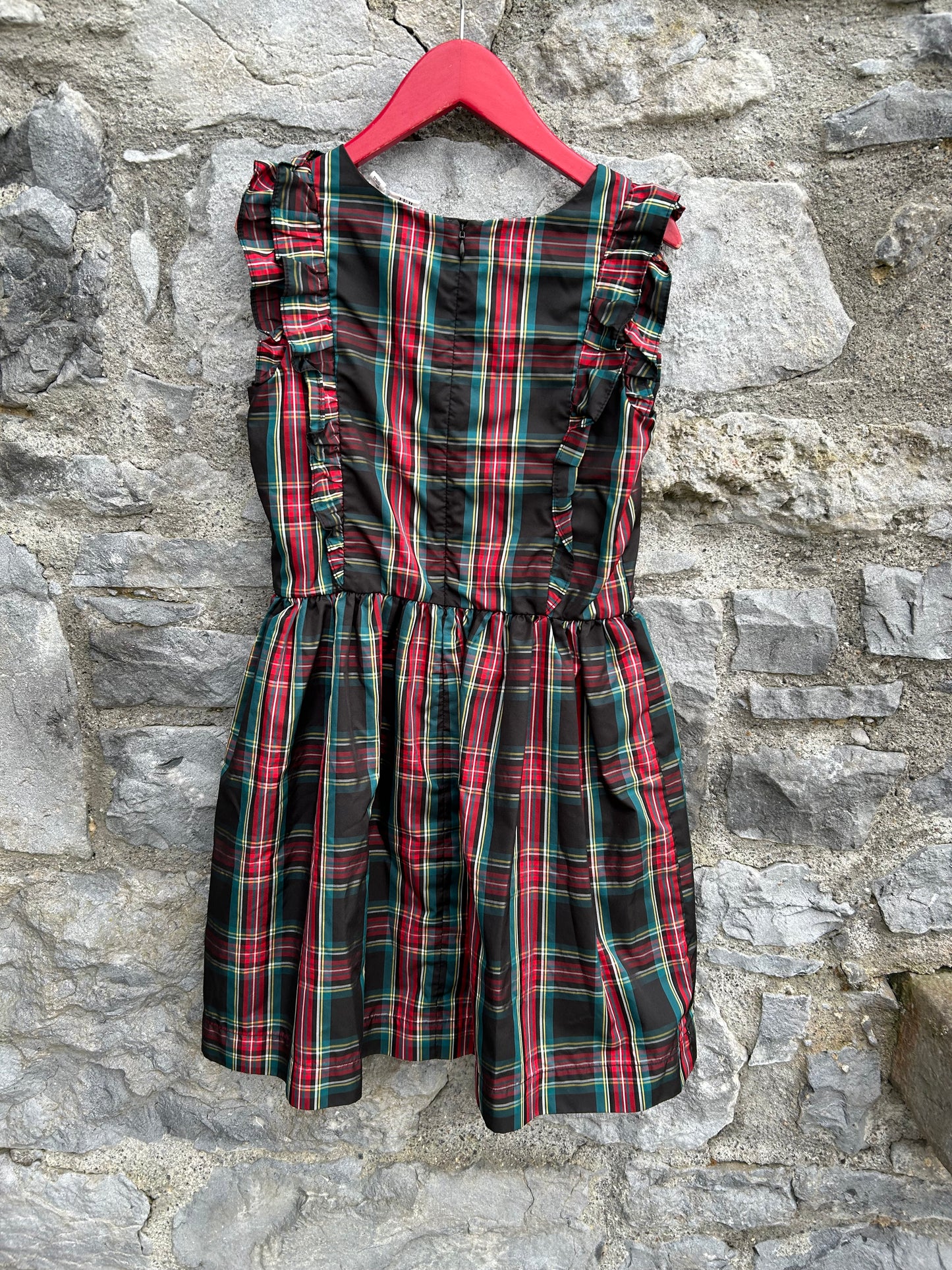 Red&green check pinafore  11-12y (146-152cm)