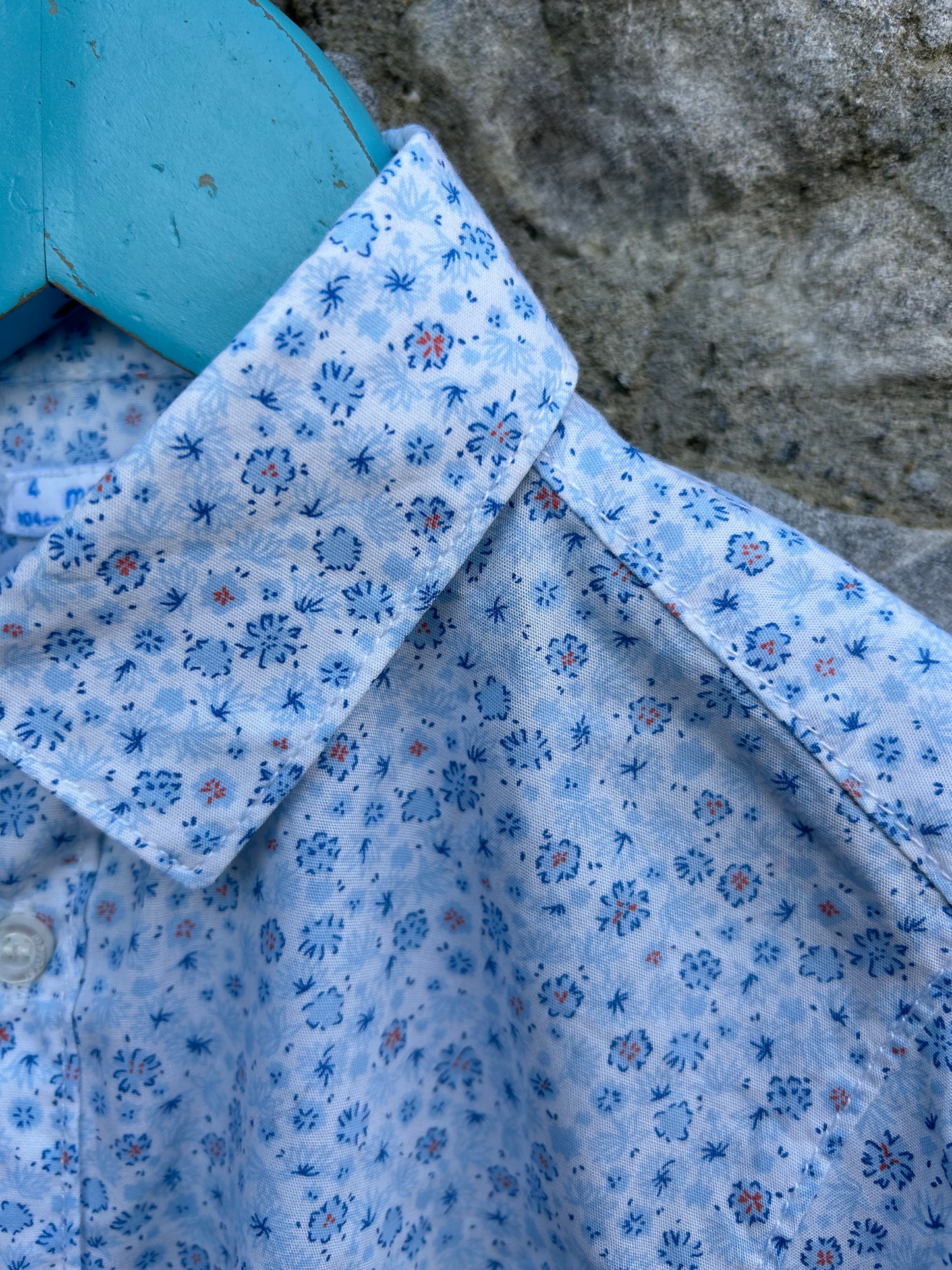 Blue floral shirt    3-4y (98-104cm)