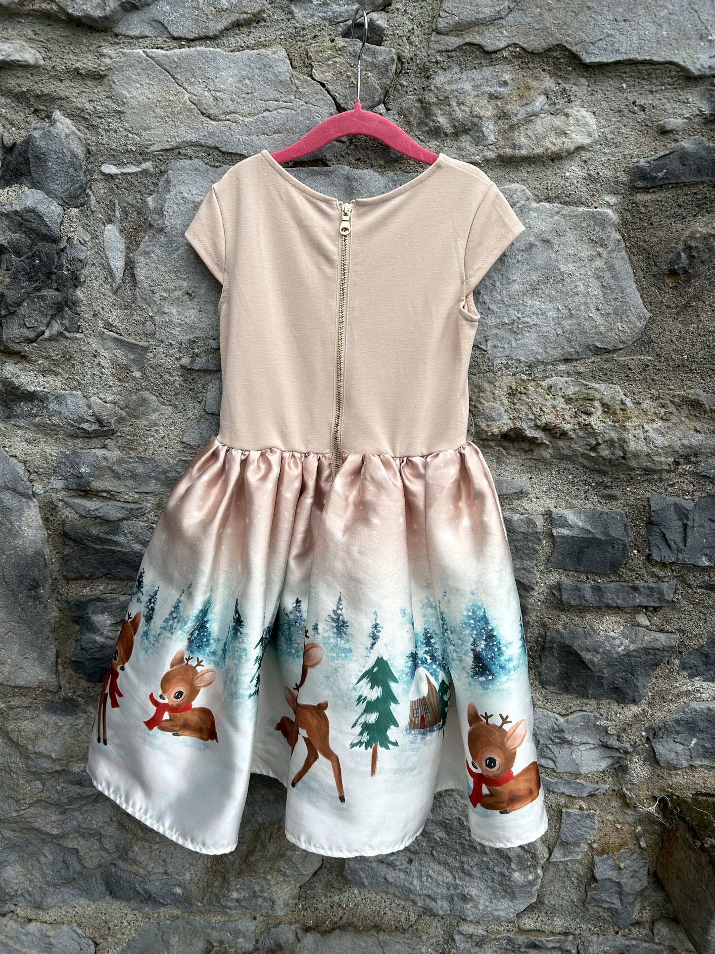 Light pink deer winter dress  7-8y (122-128cm)