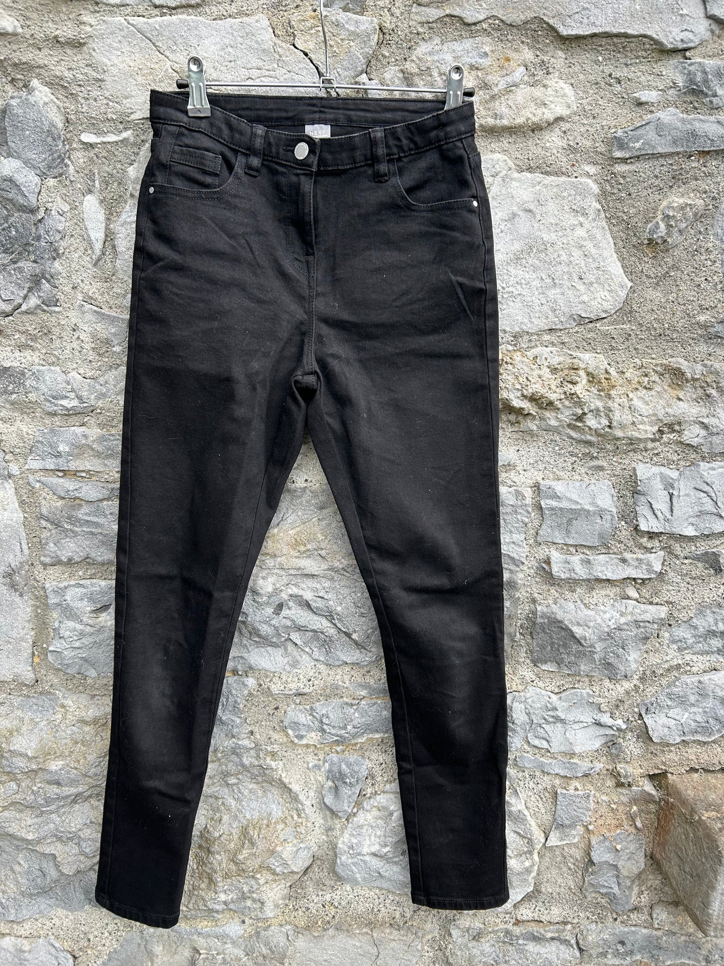 Black skinny jeans  12-13y (152-158cm)