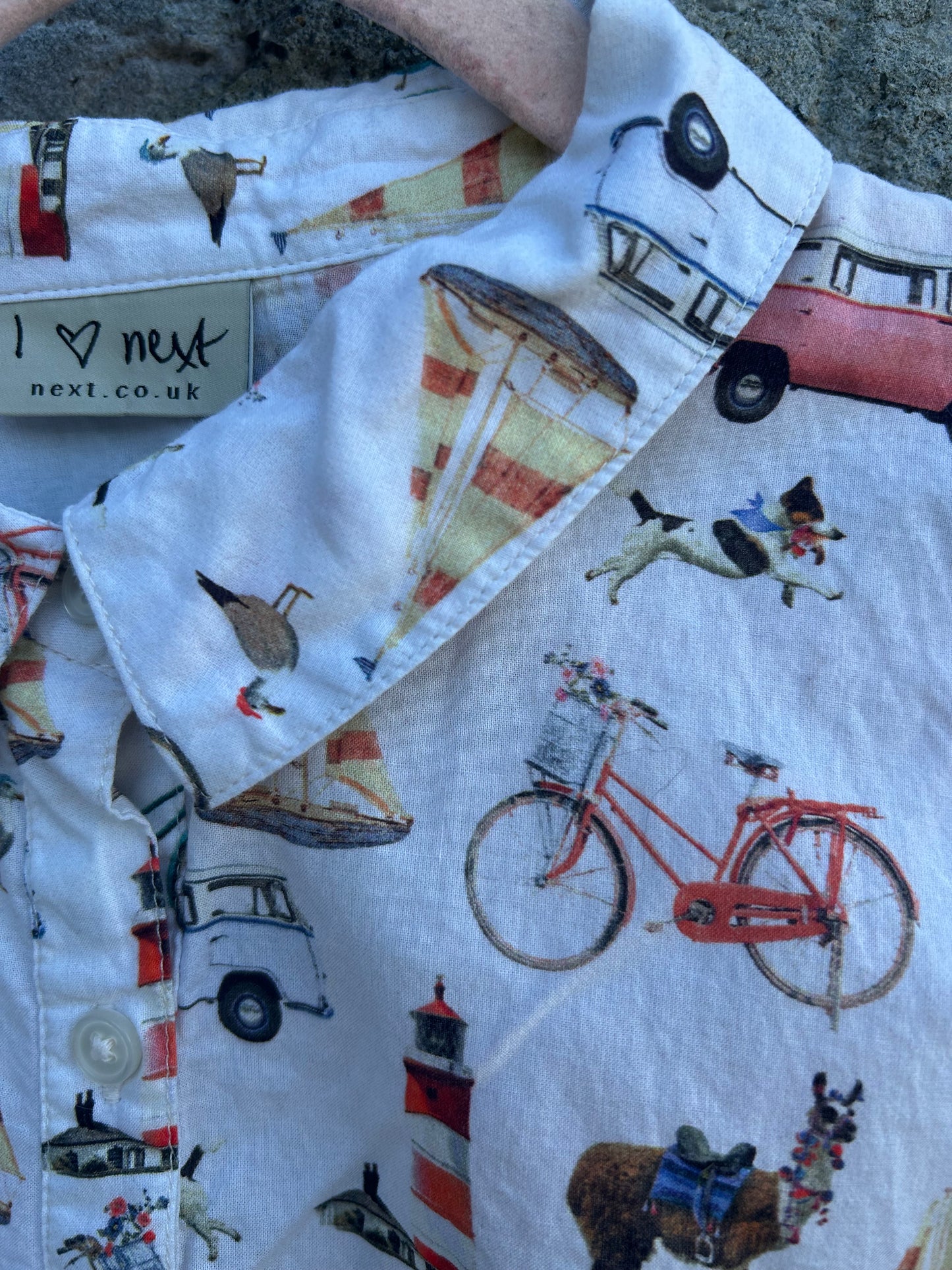 Summer seaside sleeveless shirt   12y (152cm)