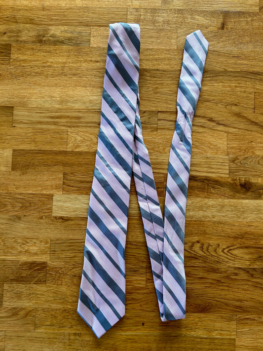 Pink&grey stripy tie