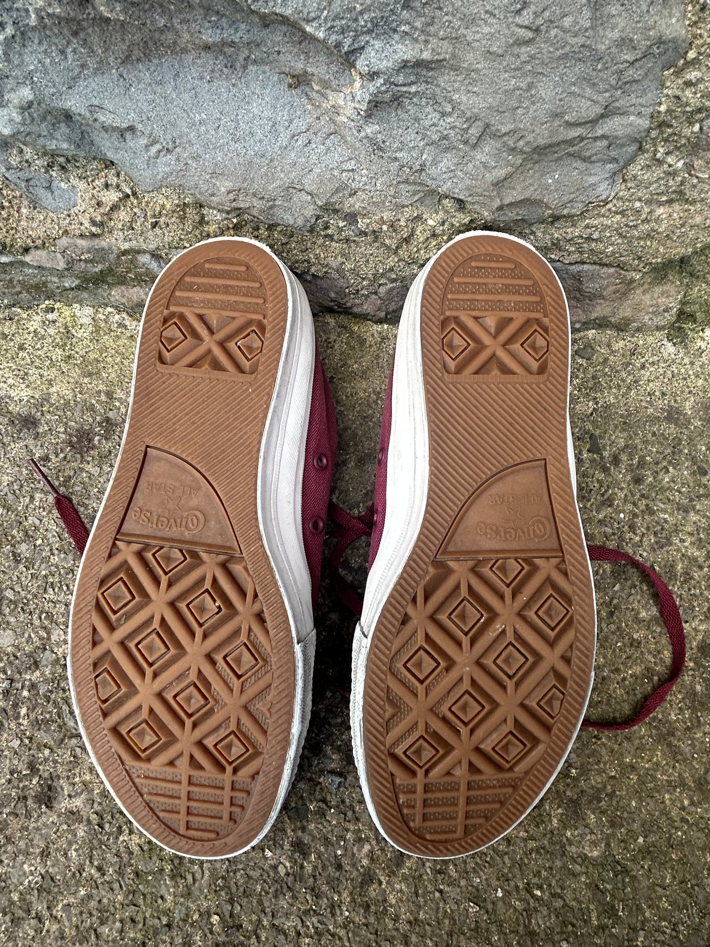 Maroon trainers  uk 8 (eu 41.5)