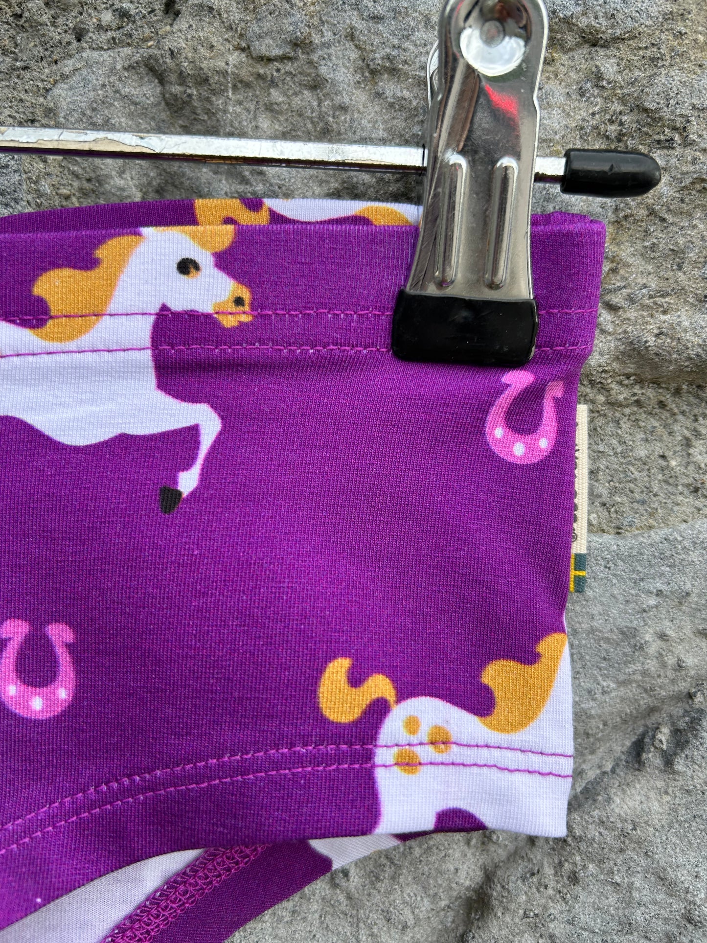 Horses purple briefs  5-6y (110-116cm)