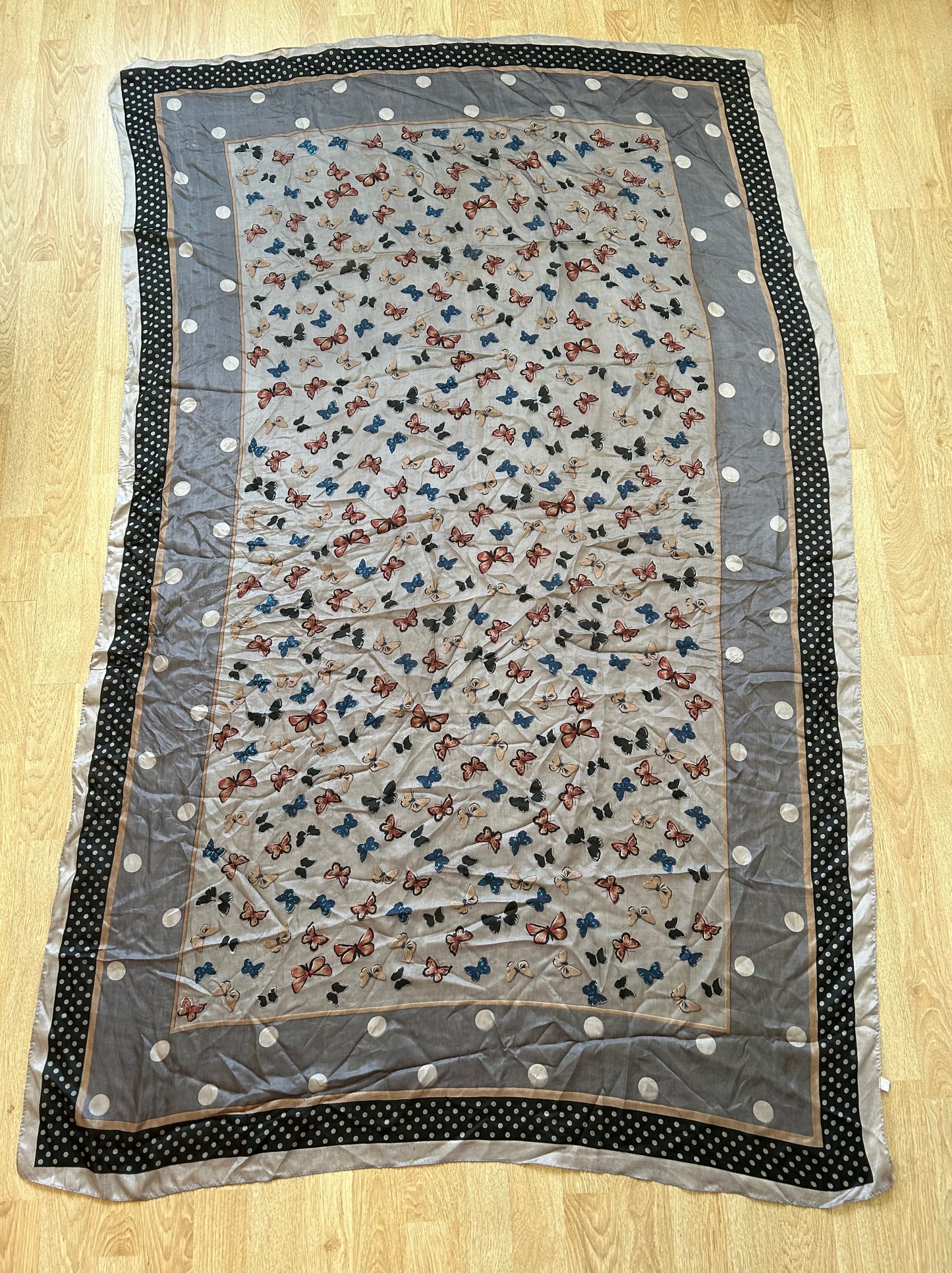 Grey butterflies scarf