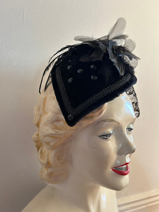 Black velvet&lace hat