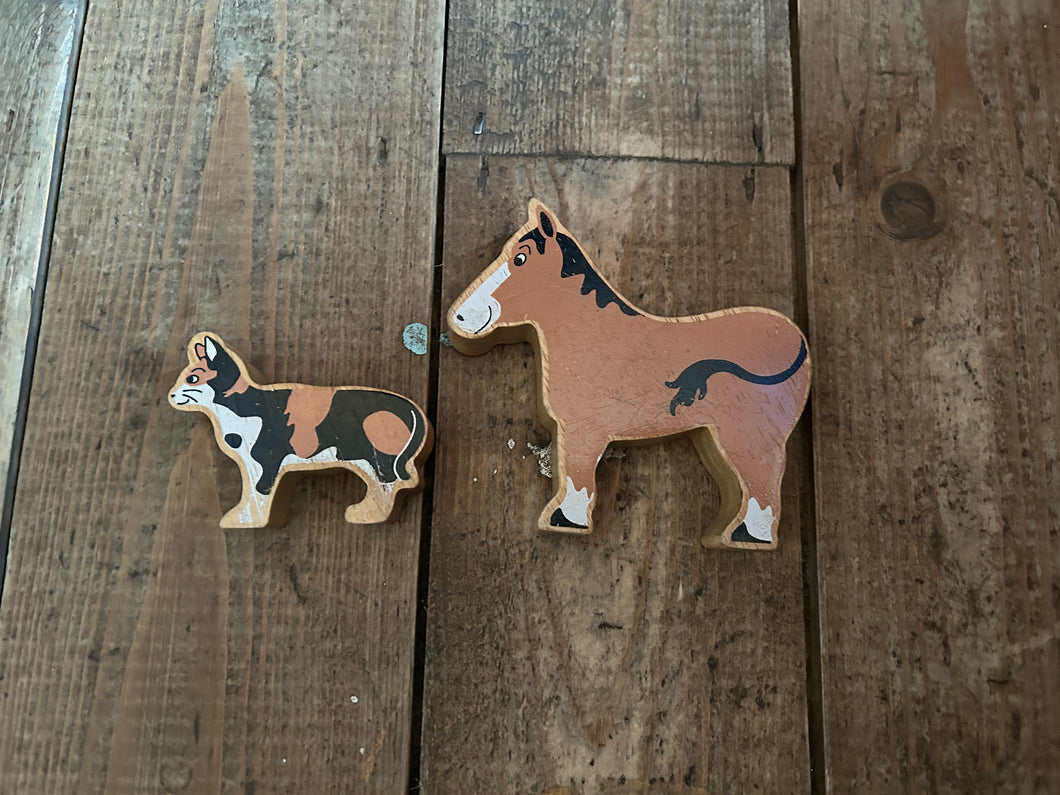 Horse&cat wooden figures