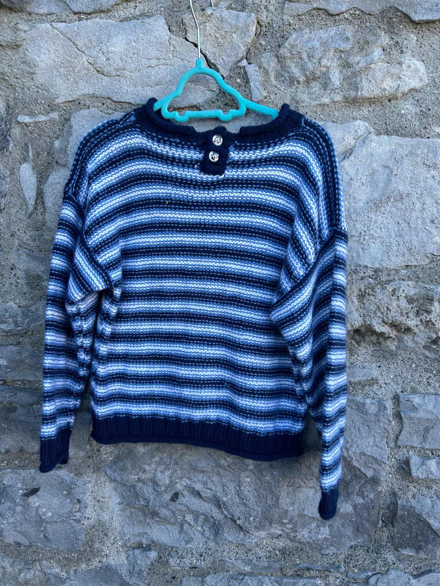 Navy&blue stripy jumper  5-6y (110-116cm)