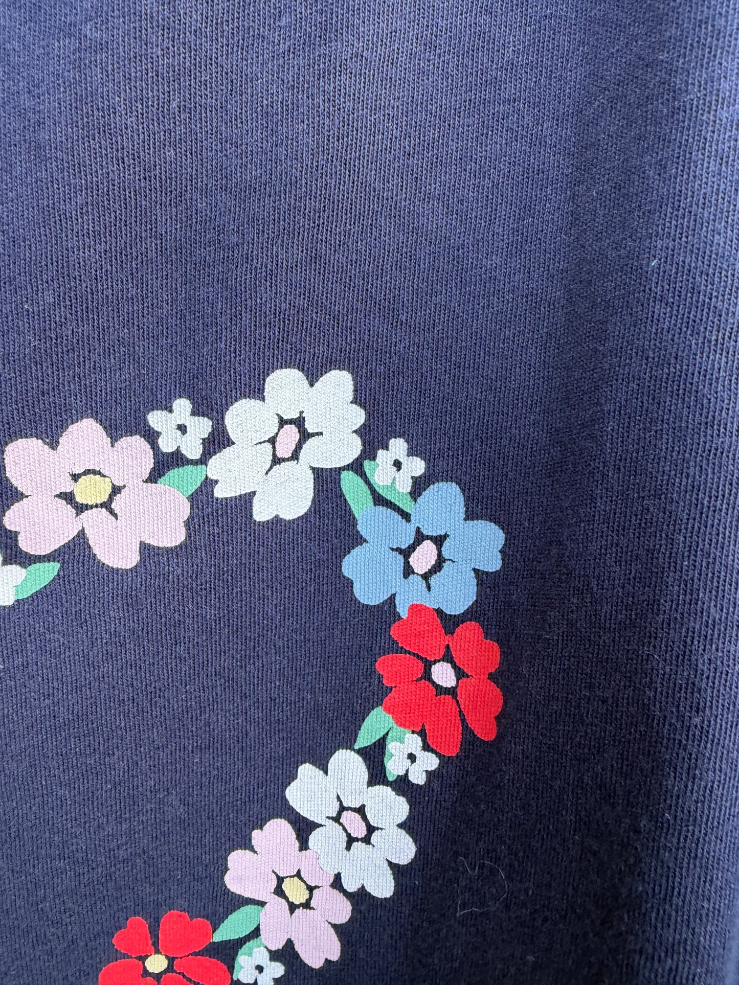 Floral heart T-shirt 9-10y (134-140cm)