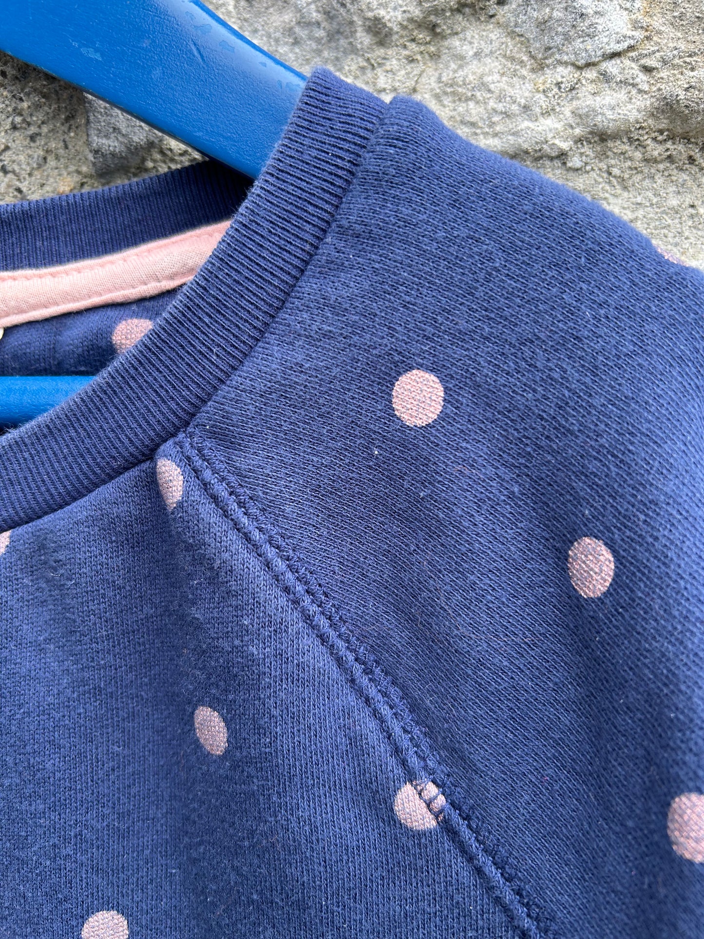 MB Spotty navy sweatshirt  7y (122cm)
