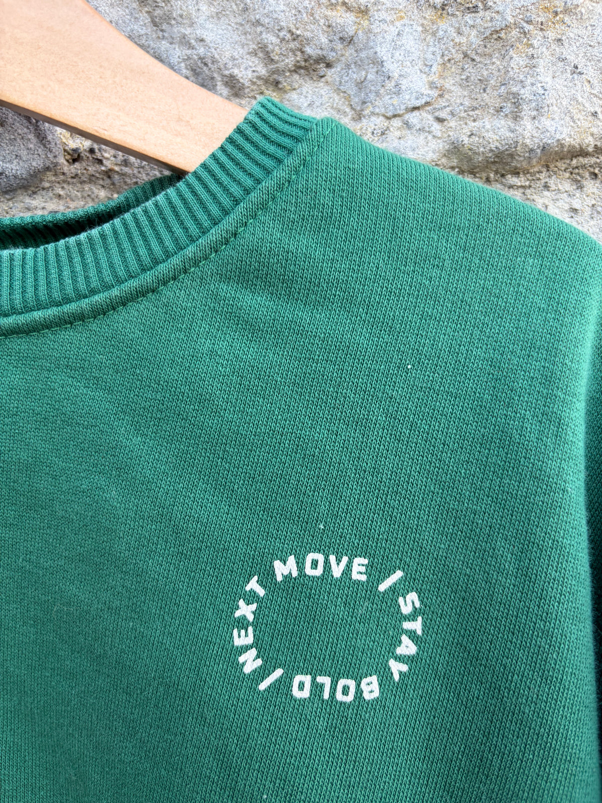 Green sweatshirt  2y (92cm)