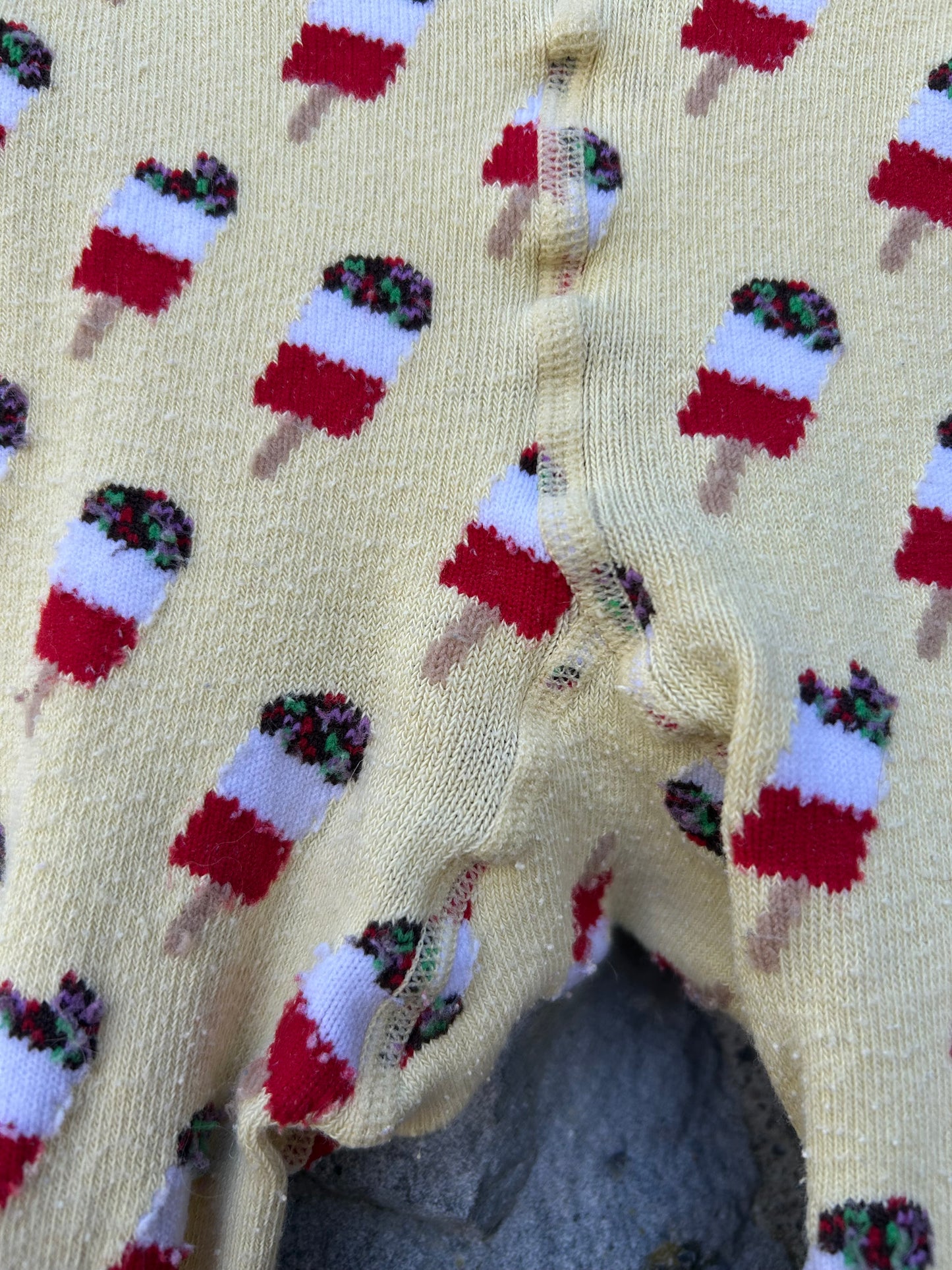 Ice cream yellow tights  4-5y (104-110cm)