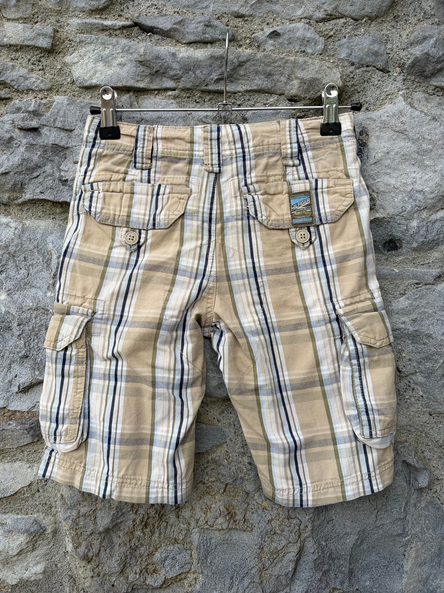 TH beige check cargo shorts  6y (116cm)