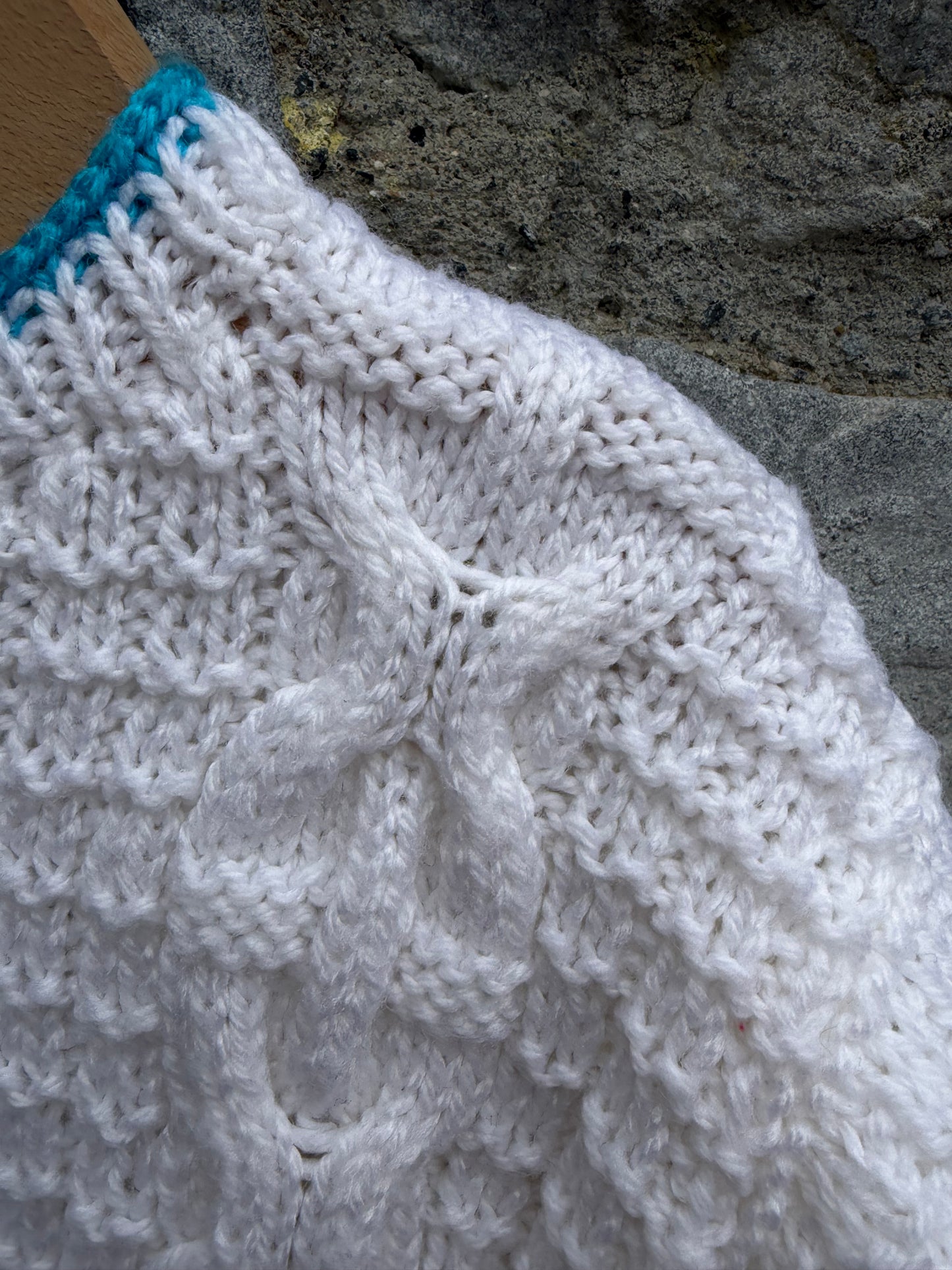 Aran style cream cardigan  0-3m (56-62cm)