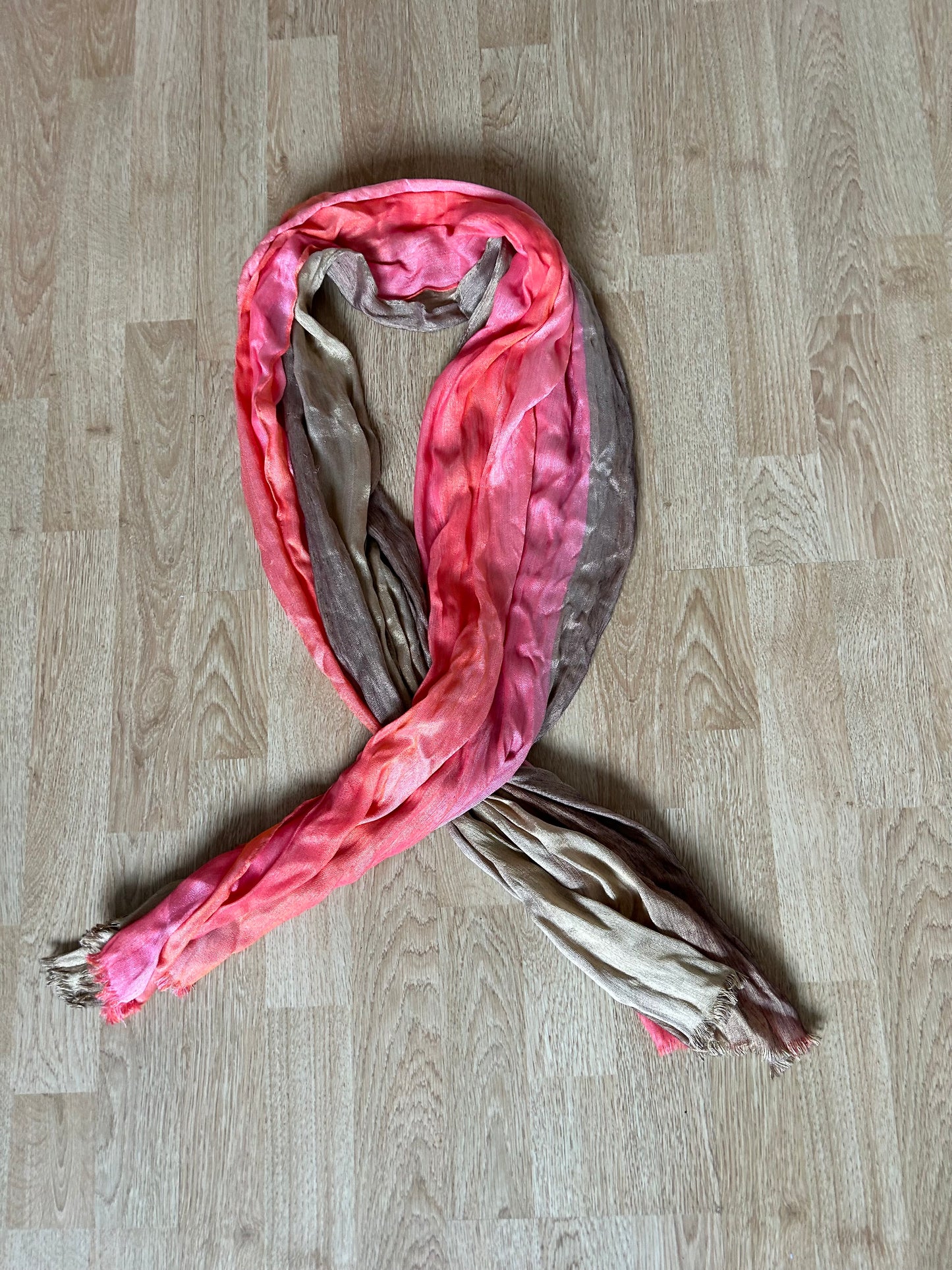 Coral&beige scarf