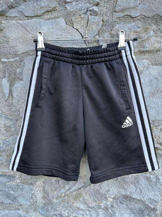 Black logo shorts  9-10y (134-140cm)