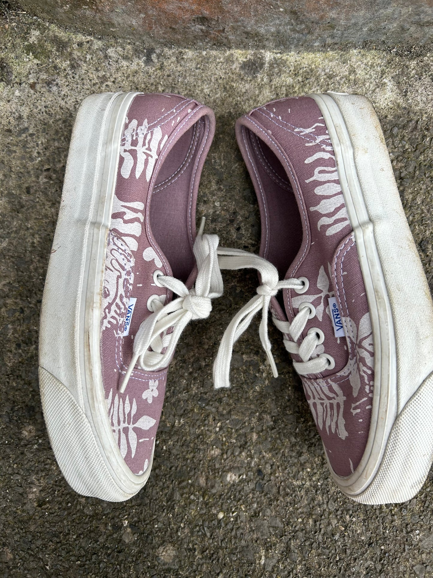 Authentic 44 DX low-top sneakers  uk 2.5 (eu 35)