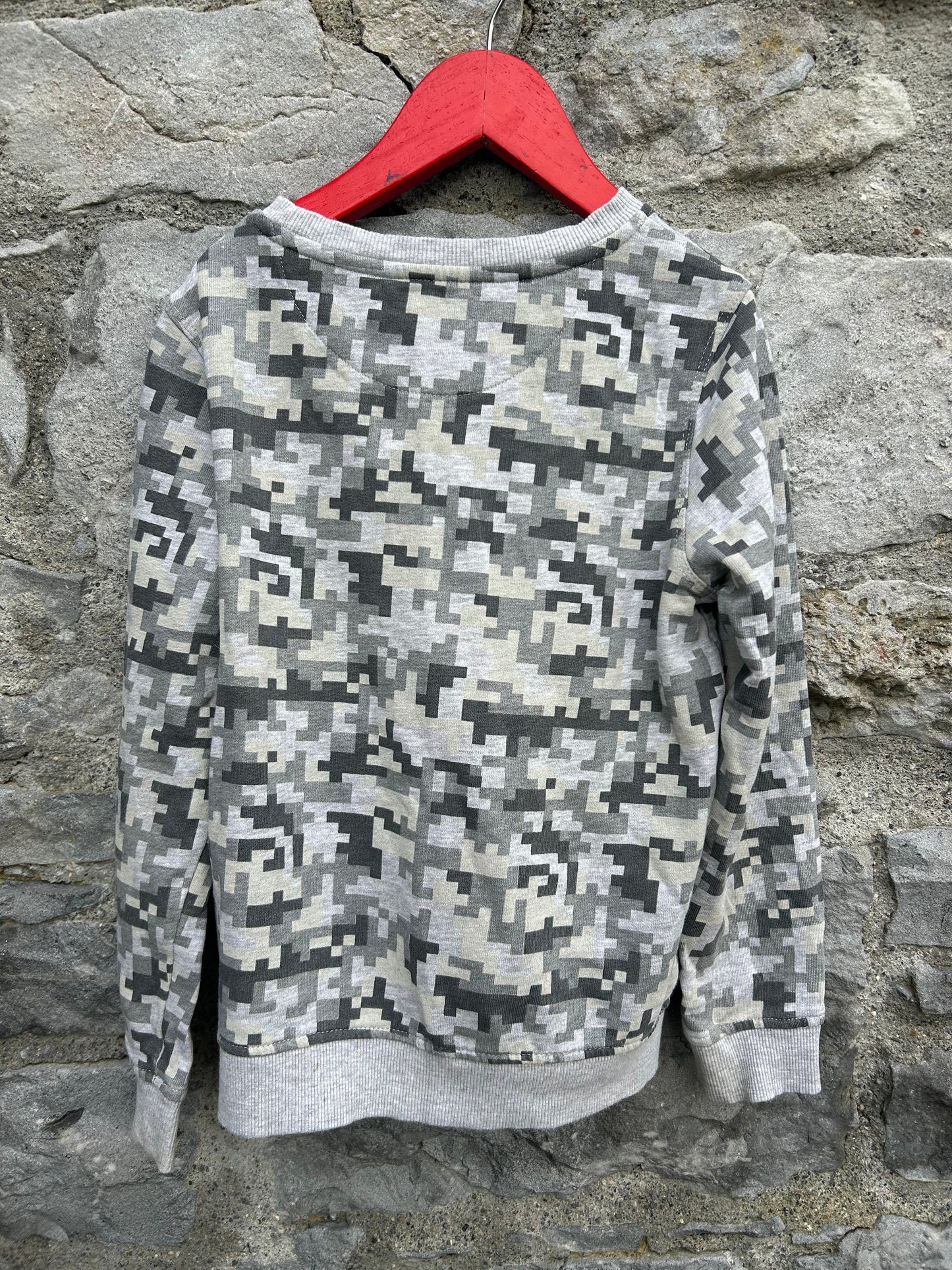 Grey logo sweatshirt  7-8y (122-128cm)