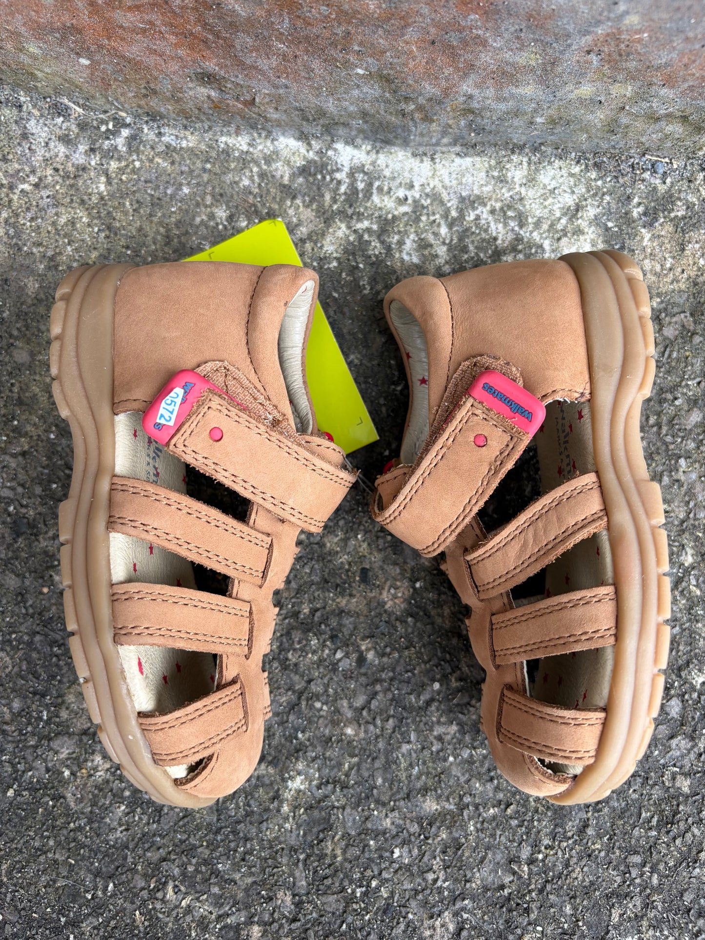 Beige leather sandals  uk 22 (eu 23)