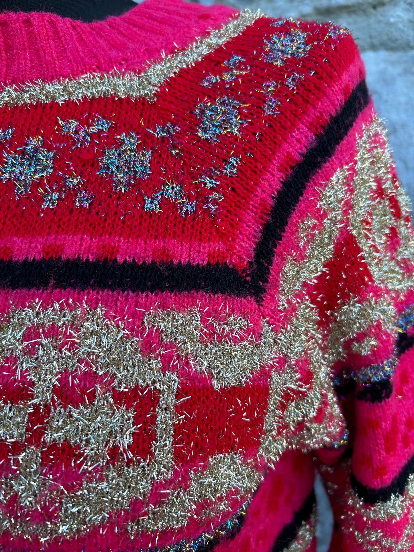 Gold&red Christmas jumper uk 8