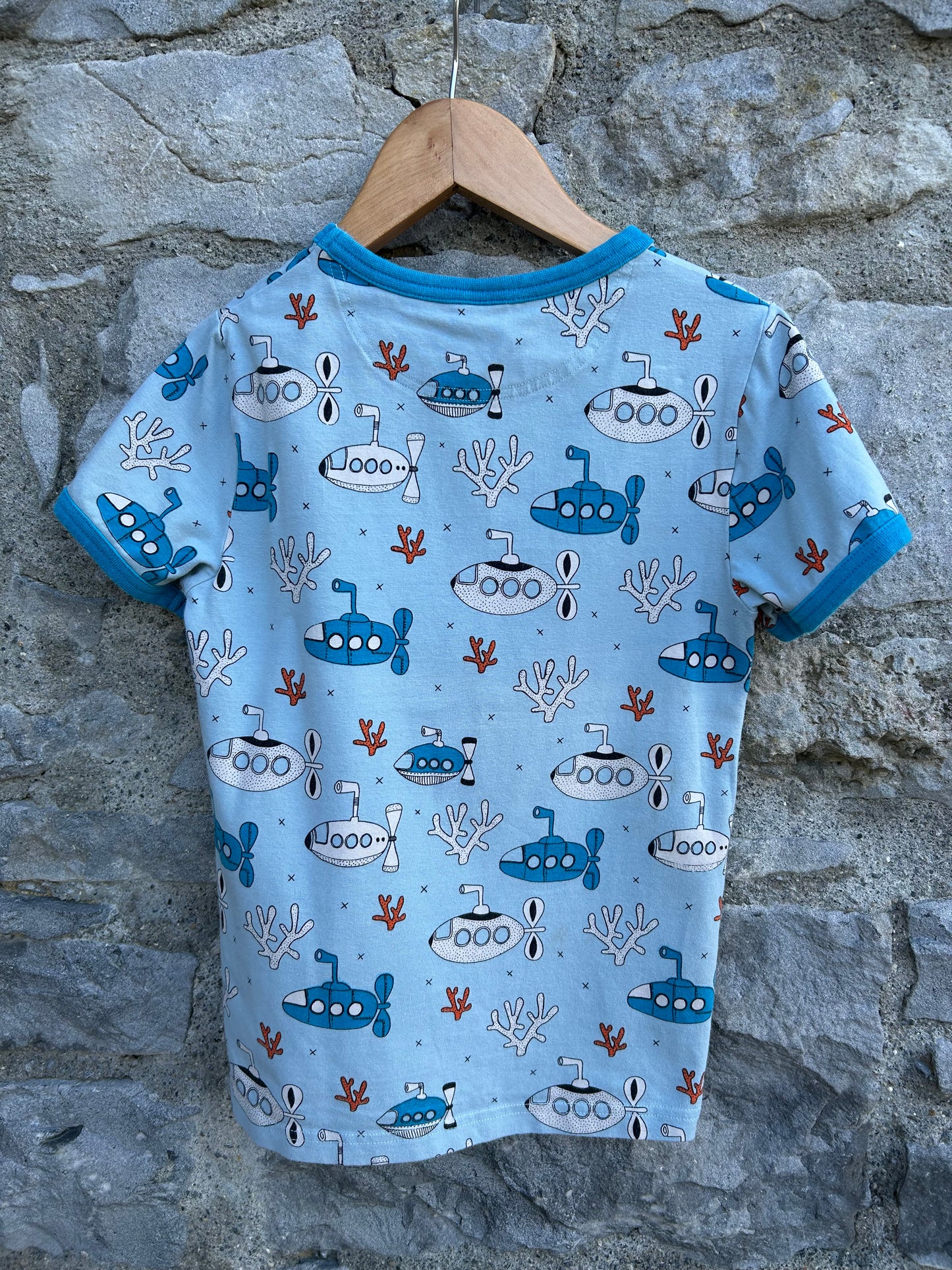 Submarine blue T-shirt  7y (122cm)
