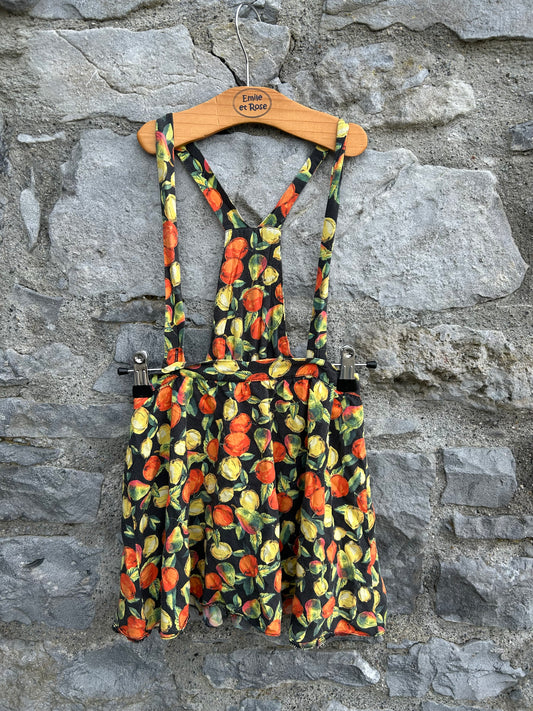 Fruits black pinafore 7y (122cm)