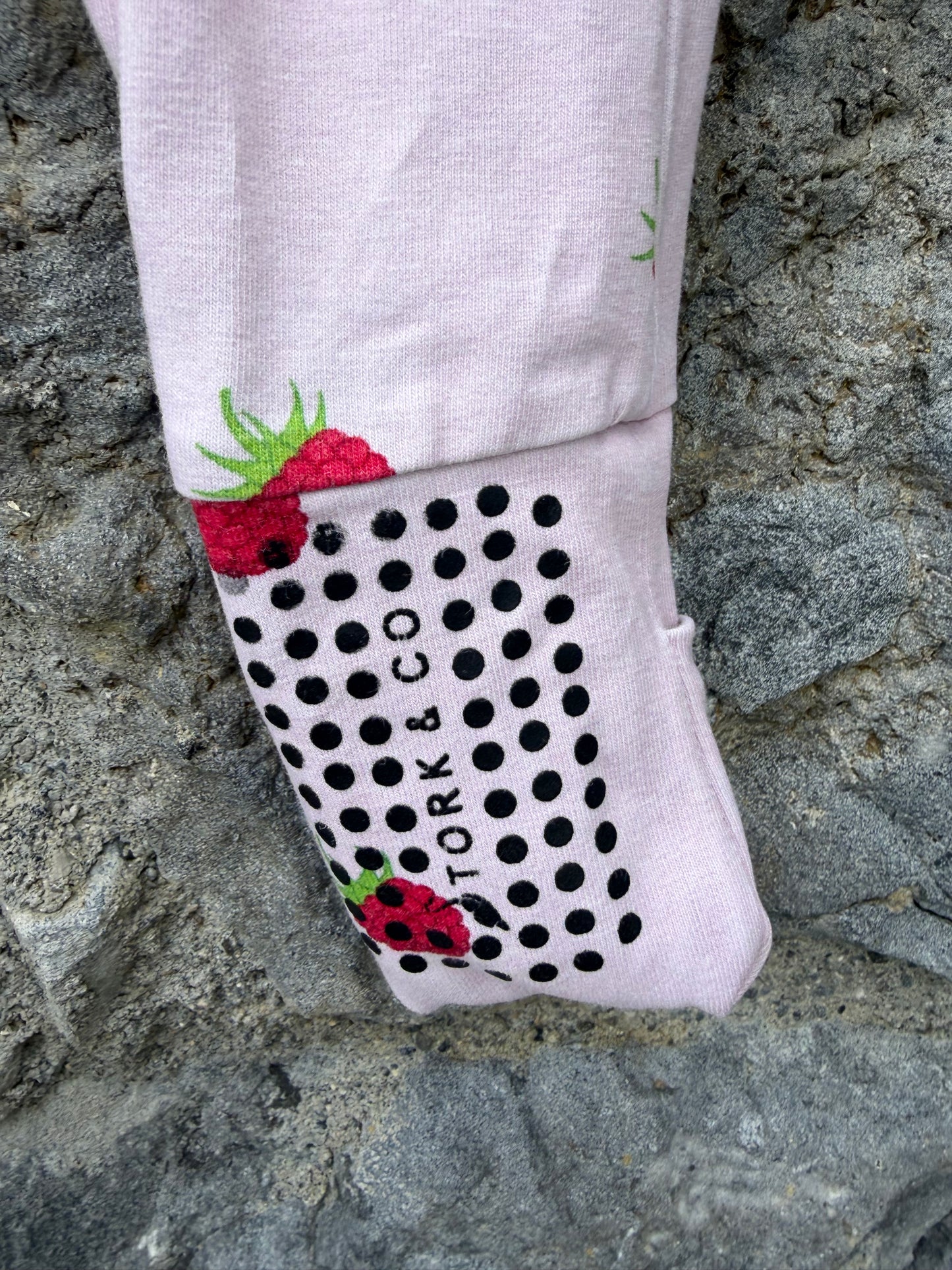 Raspberry pink onesie 3-6m (62-68cm)