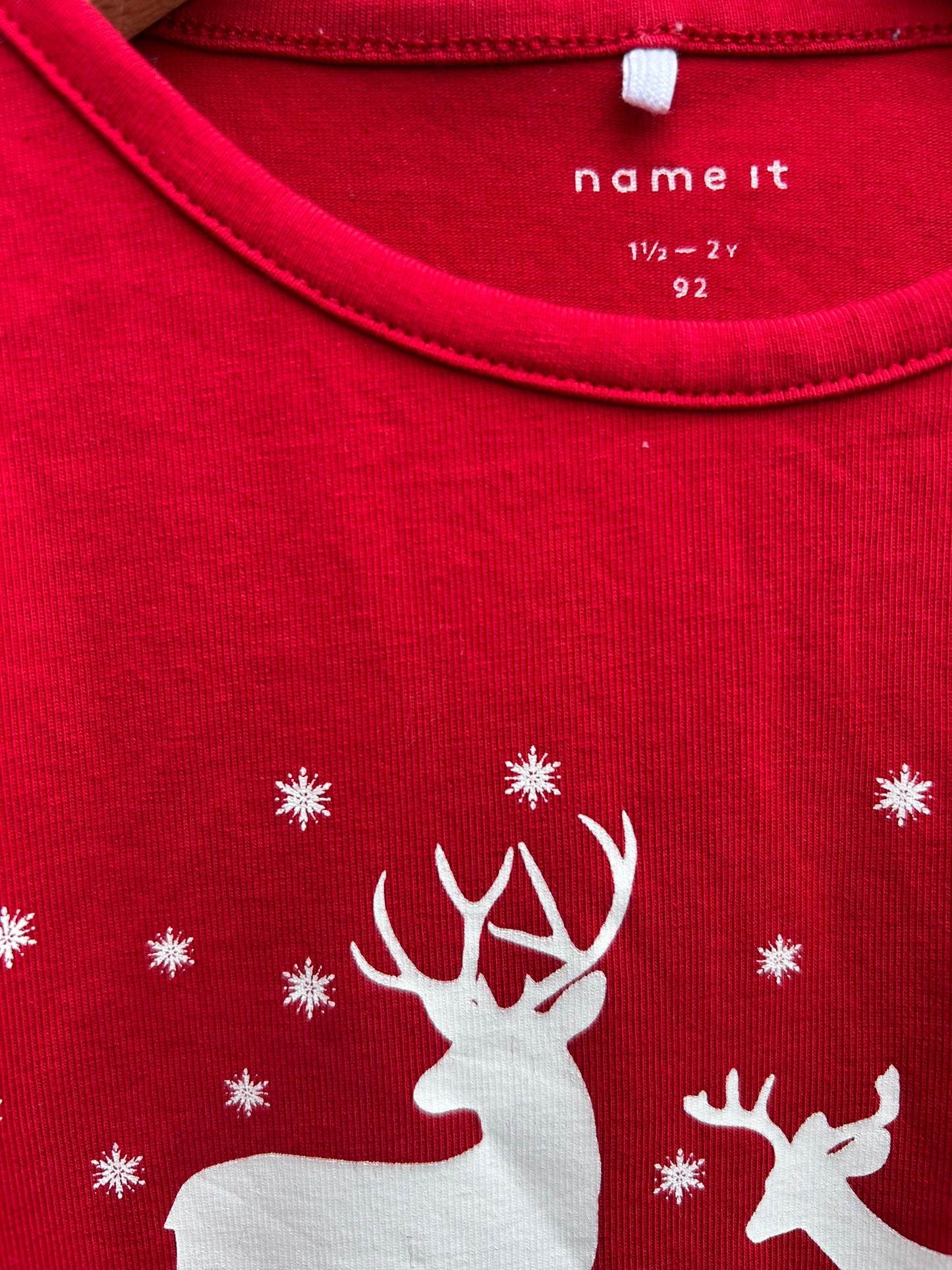 Reindeer red top  18-24m (86-92cm)