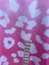 Load image into Gallery viewer, Pink leopard print hoodie  12-13y (152-158cm)
