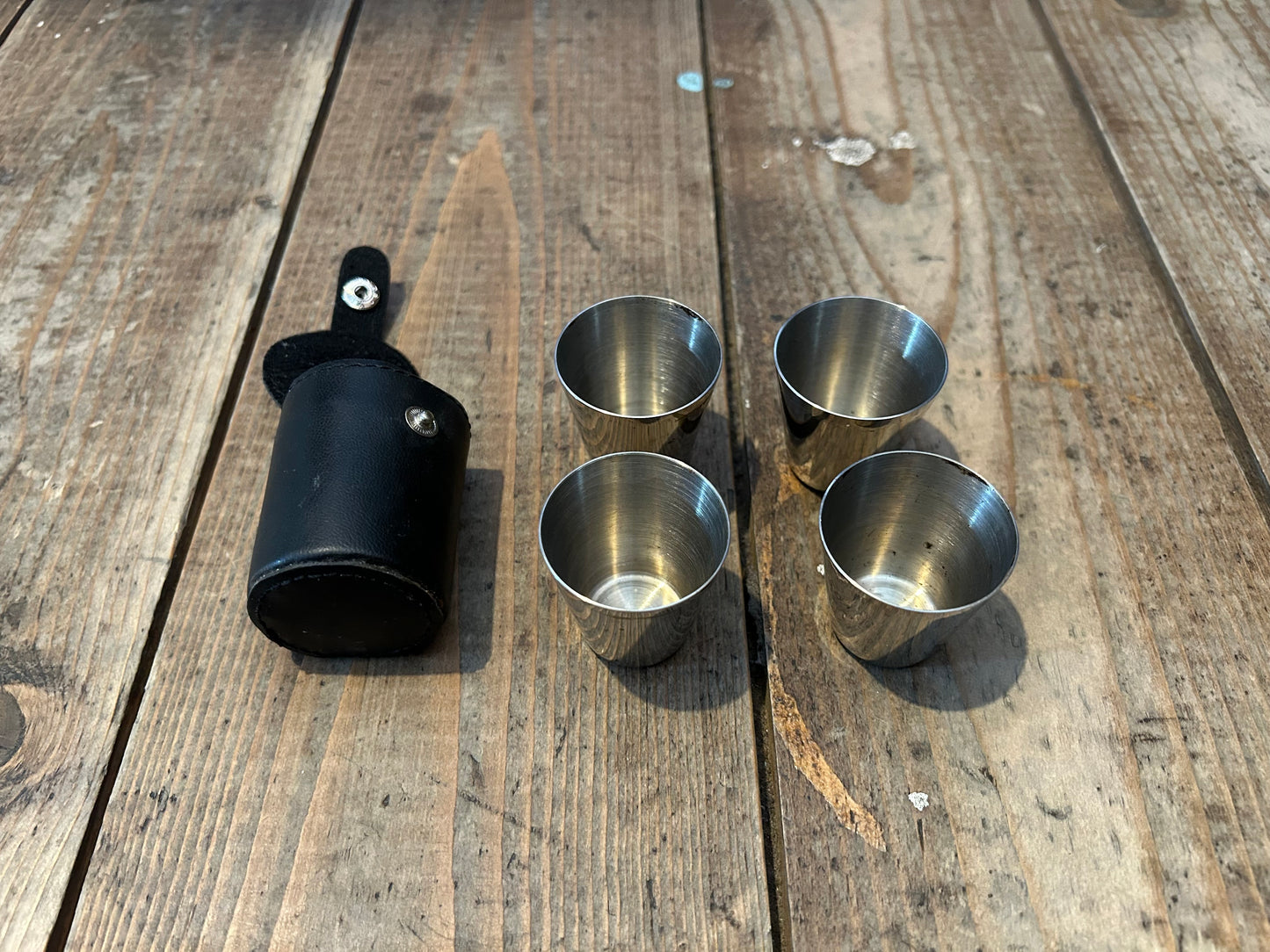 Portable shot glass set