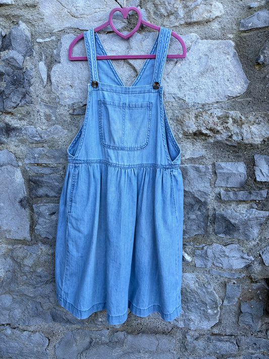 Blue denim pinafore  9y (134cm)