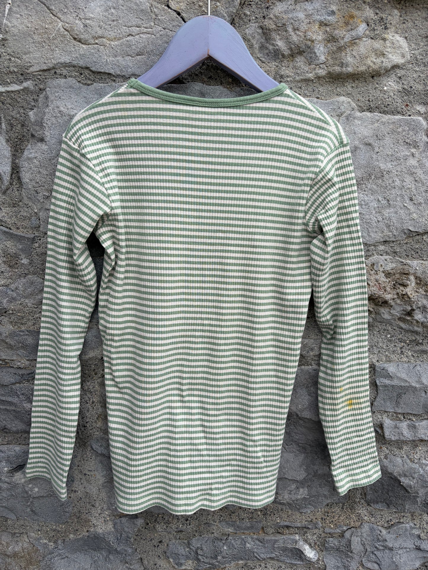 Green&cream stripy top  10-11y (140-146cm)