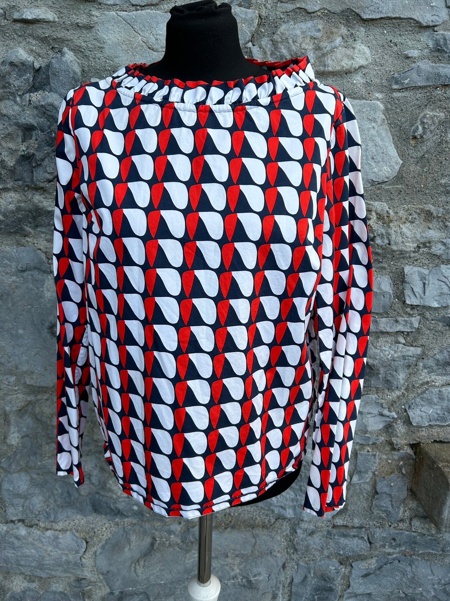 Red&white patterned top uk 8