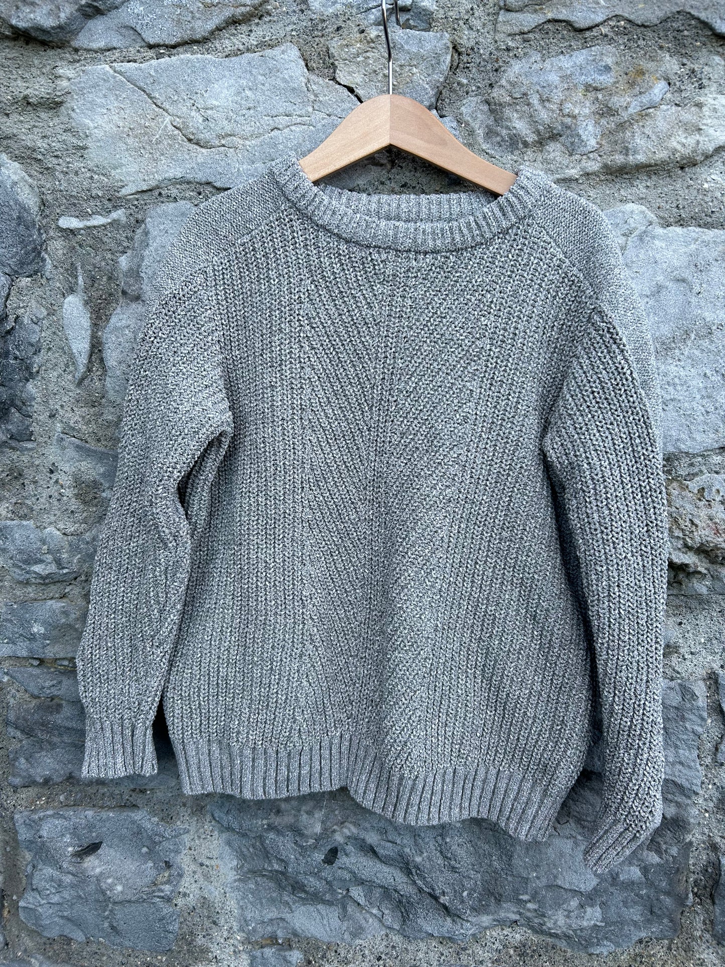 Grey jumper  7-8y (122-128cm)