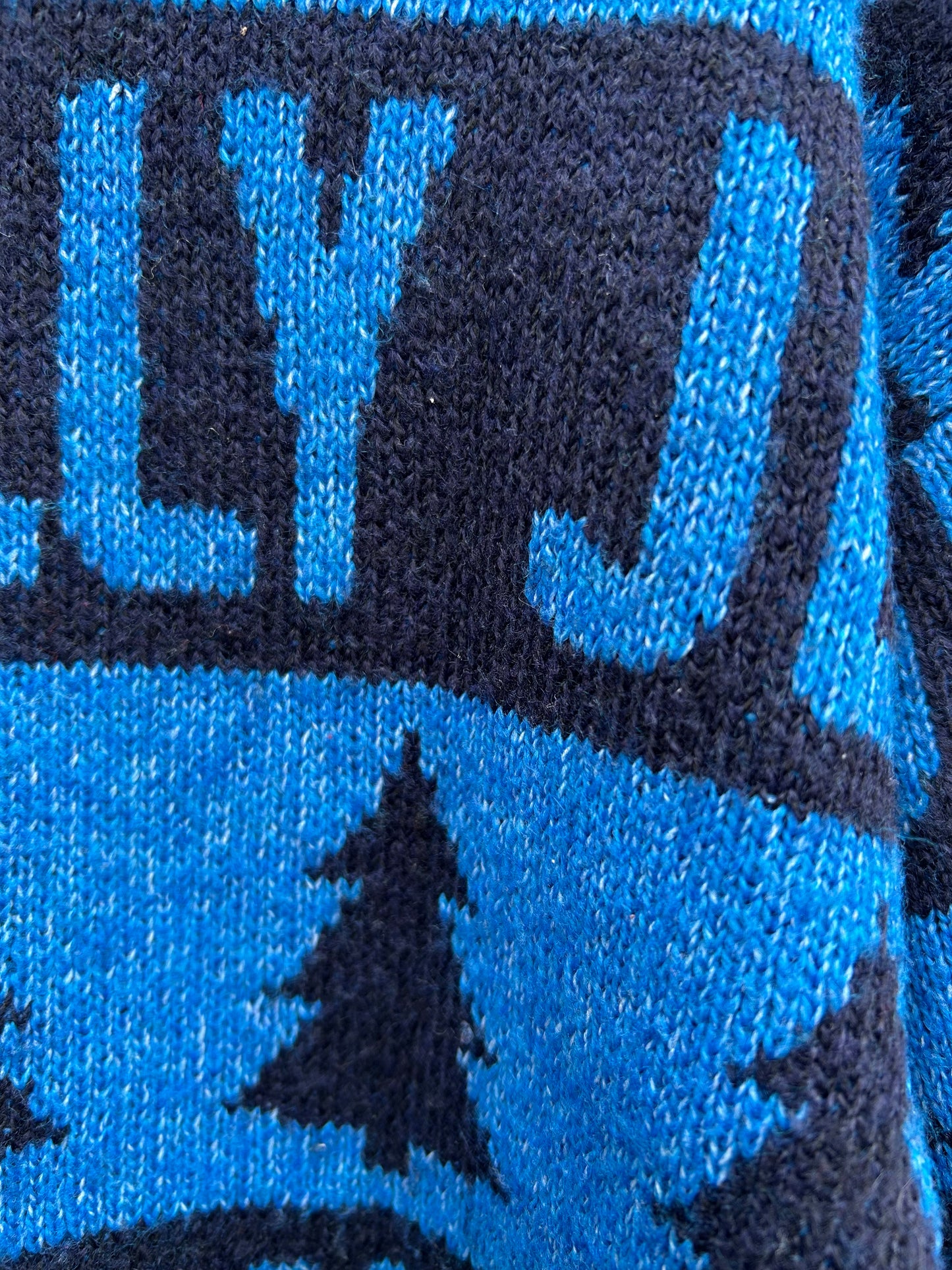 Merry&Jolly blue jumper 7y (122cm)