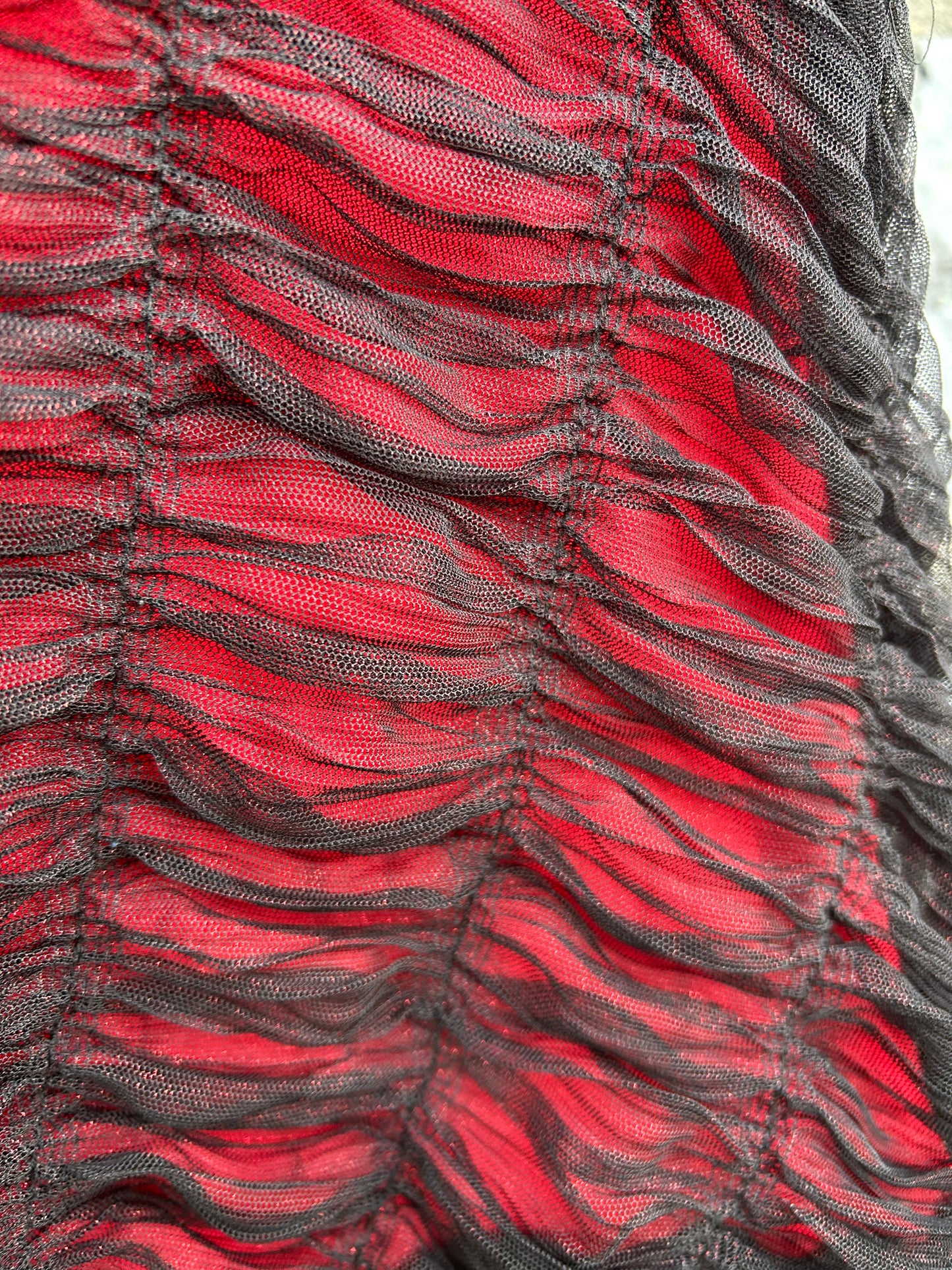 Black&red maxi skirt uk 6-8