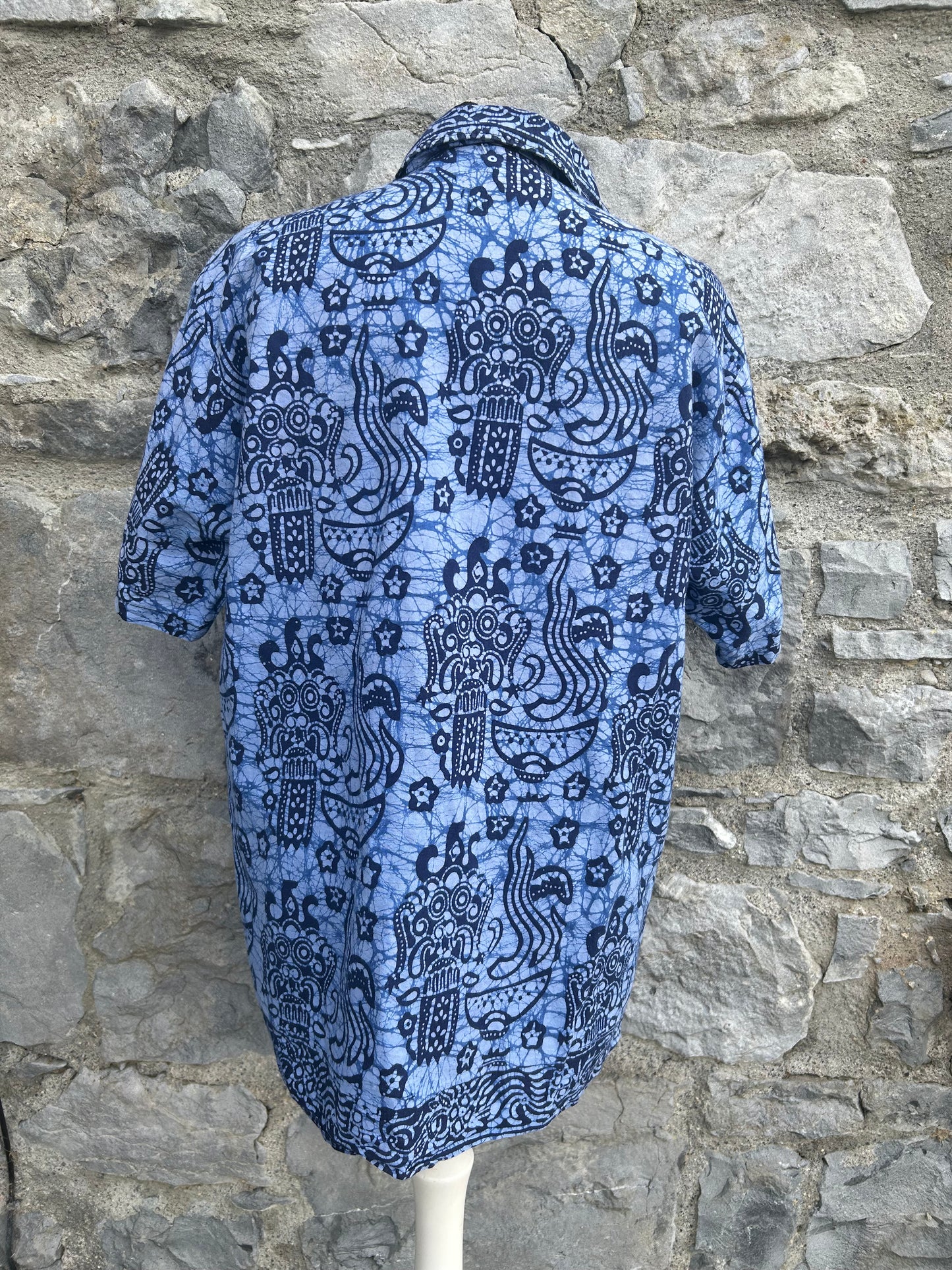 Blue Indonesian print shirt Medium