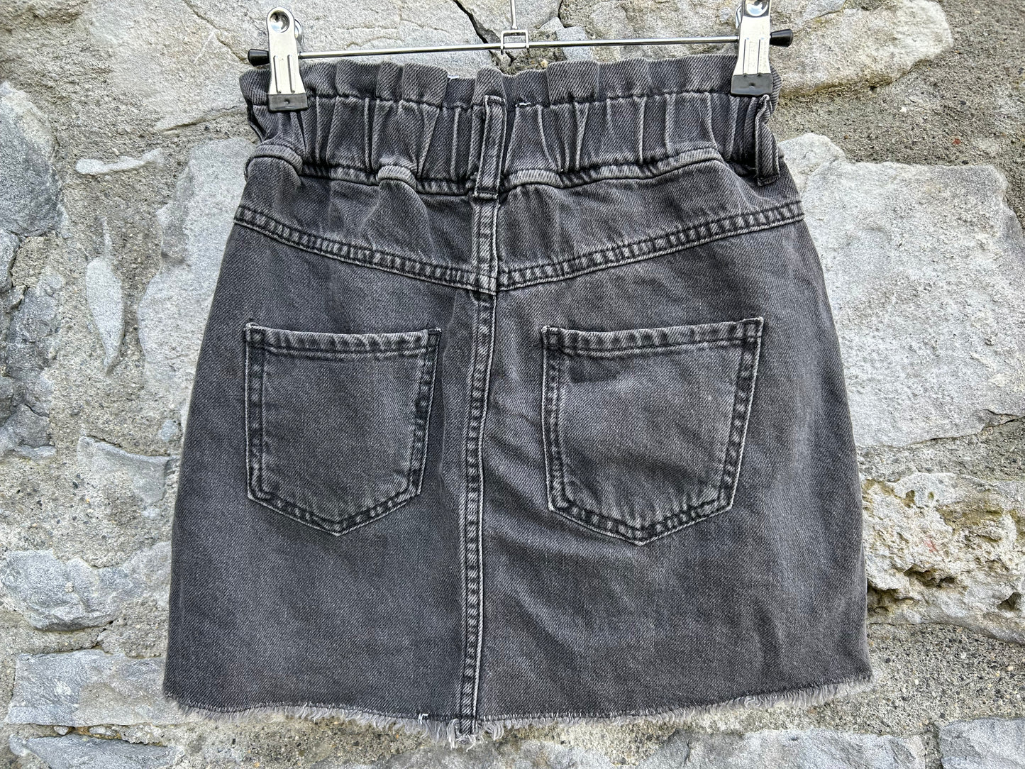 Grey denim skirt  10-11y (140-146cm)